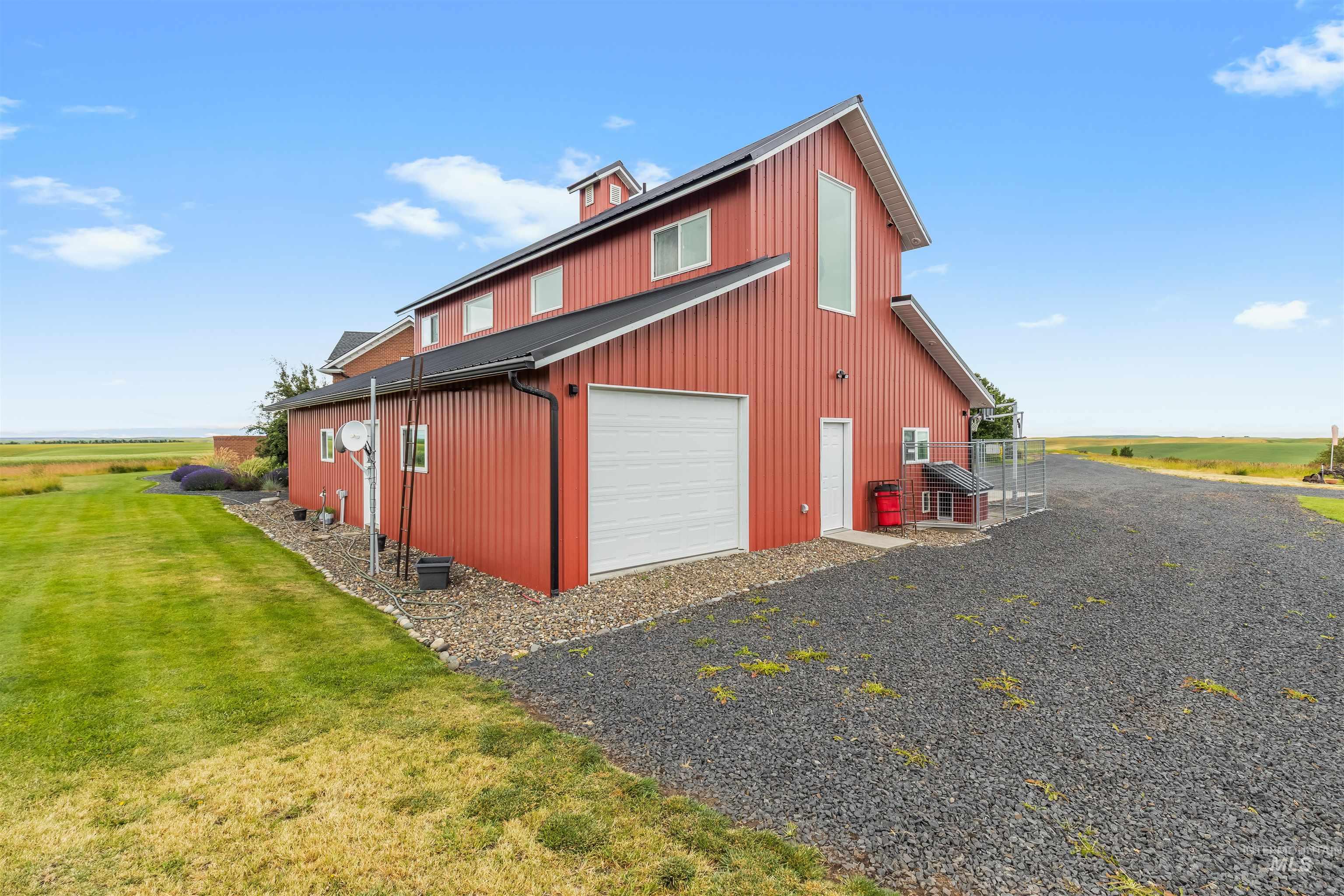 1513 Uniontown Rd, Genesee, Idaho 83501, 5 Bedrooms, 4 Bathrooms, Residential For Sale, Price $1,550,000,MLS 98993103