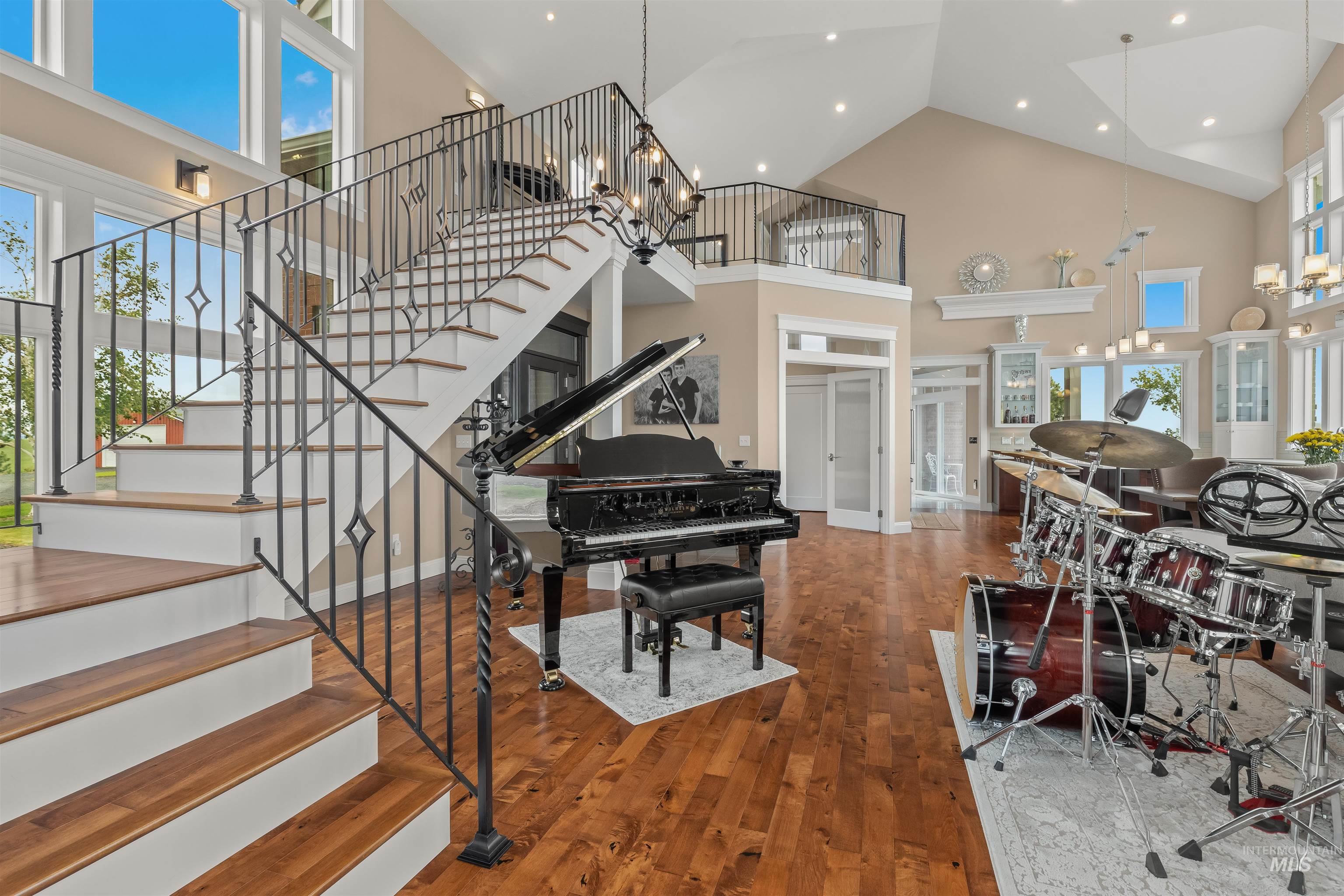 1513 Uniontown Rd, Genesee, Idaho 83501, 5 Bedrooms, 4 Bathrooms, Residential For Sale, Price $1,790,000, 98993103
