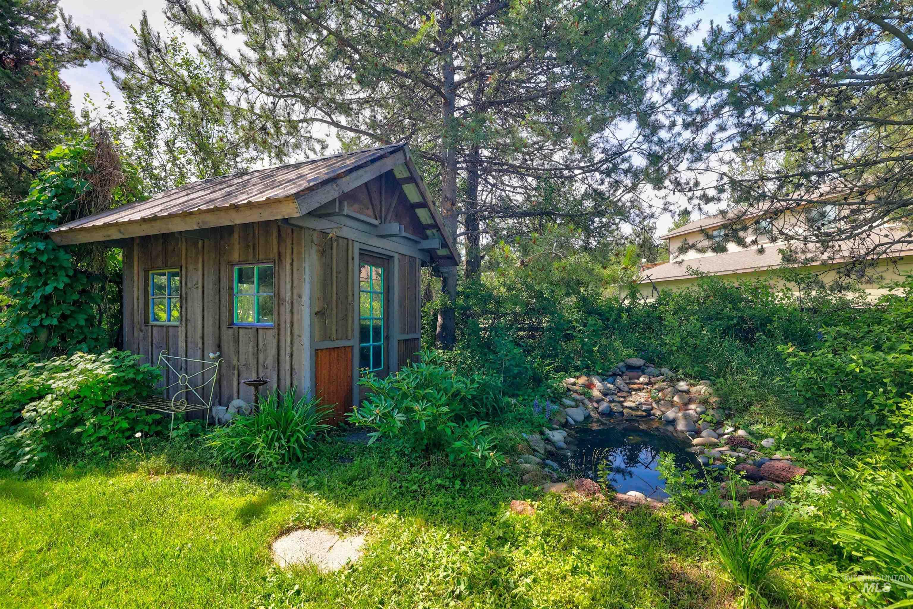 39 Grand Fir Dr, Donnelly, Idaho 83615, 3 Bedrooms, 2 Bathrooms, Residential For Sale, Price $849,000,MLS 98993104