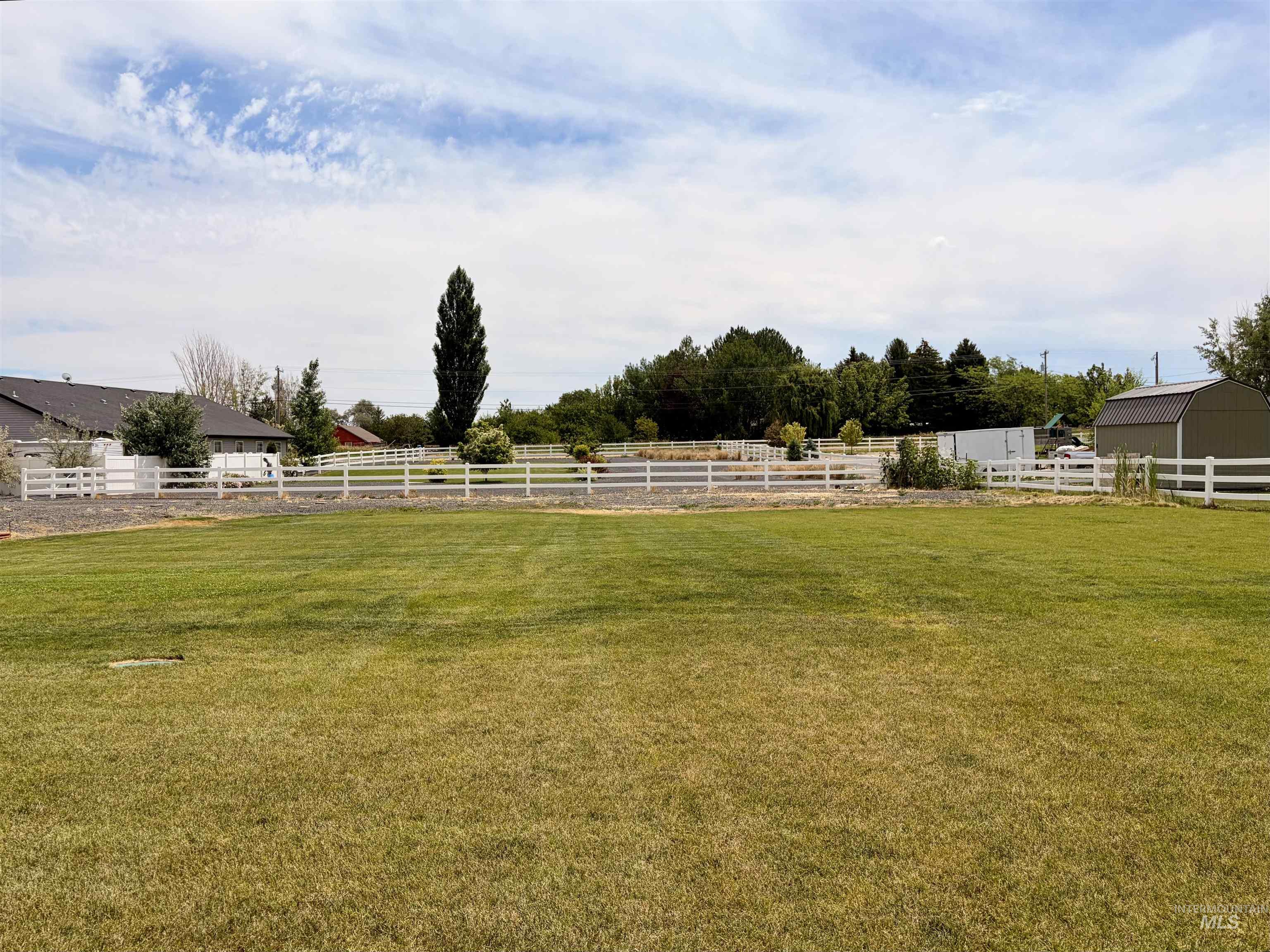 2493 East 3769 North, Twin Falls, Idaho 83301, 4 Bedrooms, 2 Bathrooms, Residential For Sale, Price $600,000, 98993110