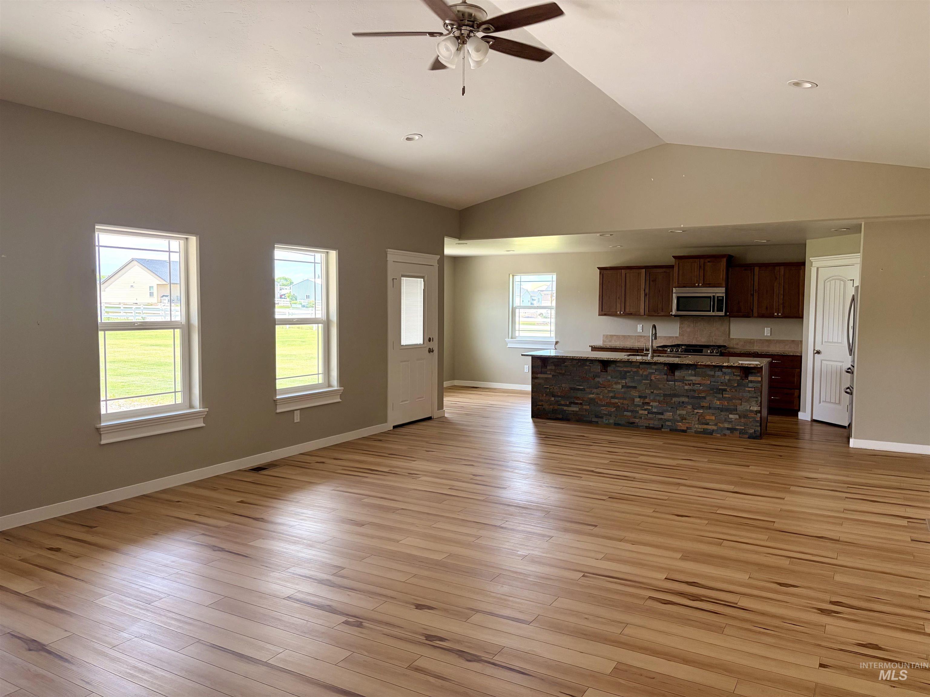 2493 East 3769 North, Twin Falls, Idaho 83301, 4 Bedrooms, 2 Bathrooms, Residential For Sale, Price $600,000, 98993110