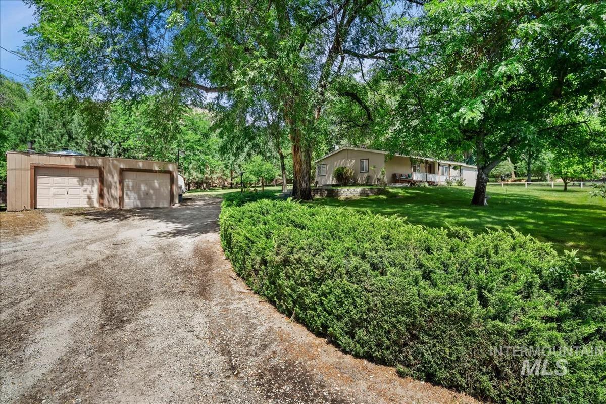 5758 W Hill Rd, Boise, Idaho 83703, 4 Bedrooms, 2 Bathrooms, Residential For Sale, Price $998,000, 98993114