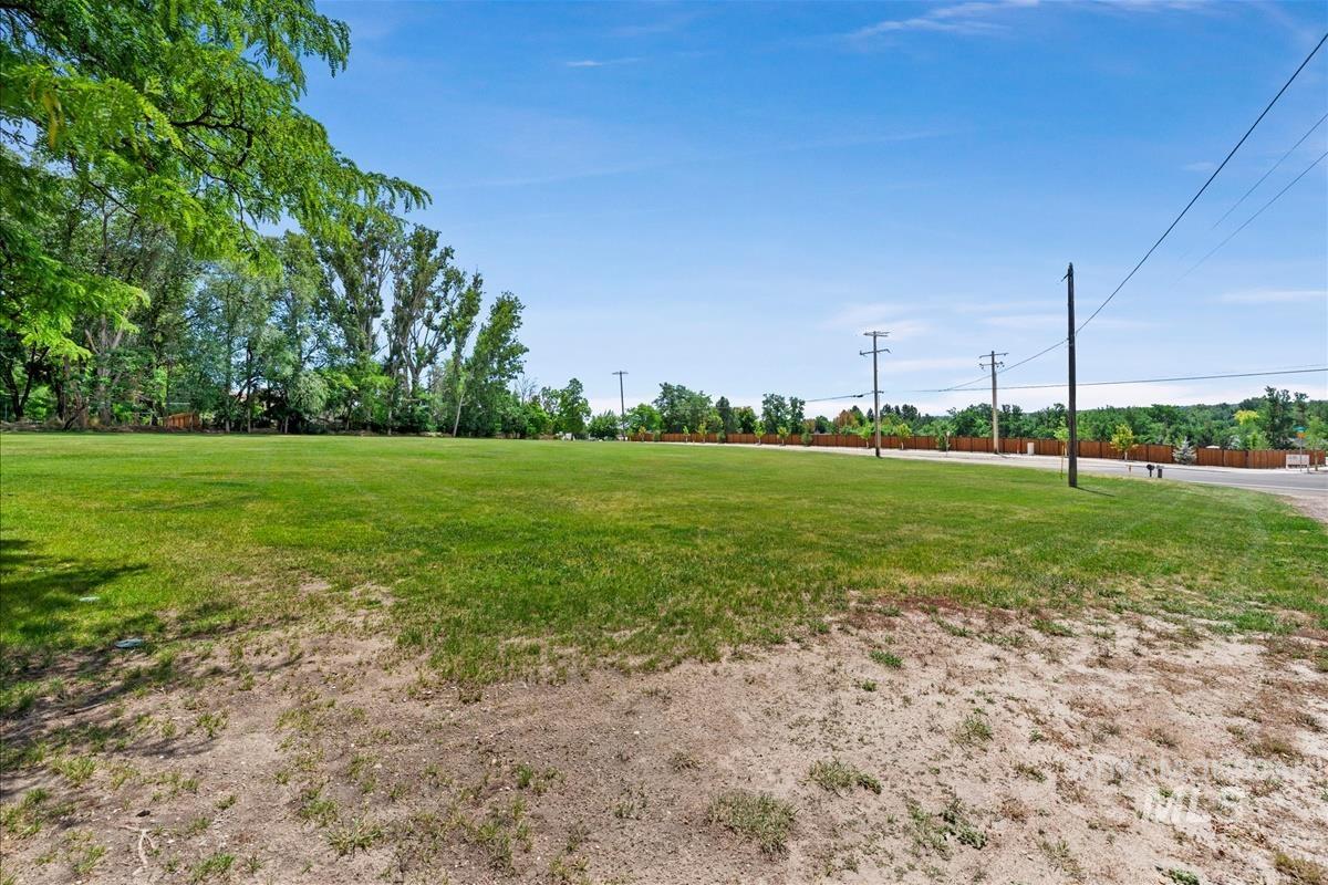 5758 W Hill Rd, Boise, Idaho 83703-2951, 4 Bedrooms, 2 Bathrooms, Residential For Sale, Price $998,000, 98993114