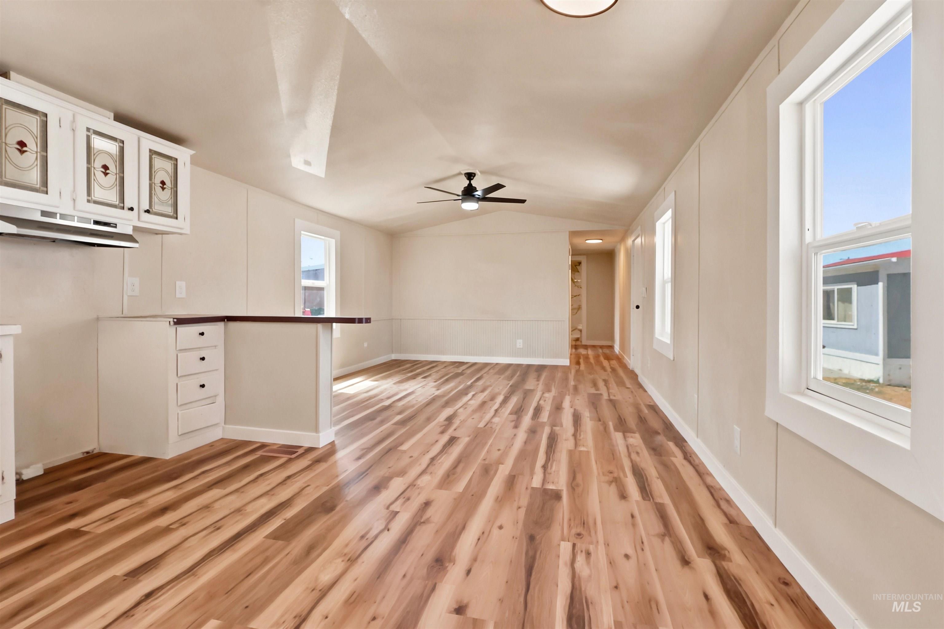 33 Manor Drive, Buhl, Idaho 83316, 3 Bedrooms, 2 Bathrooms, Residential For Sale, Price $60,000, 98993116