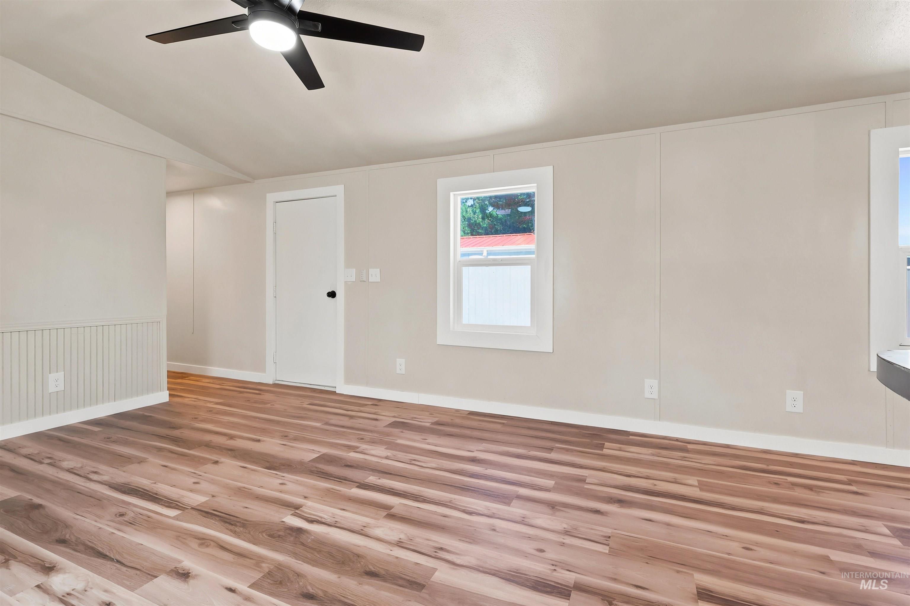 33 Manor Drive, Buhl, Idaho 83316, 3 Bedrooms, 2 Bathrooms, Residential For Sale, Price $60,000, 98993116