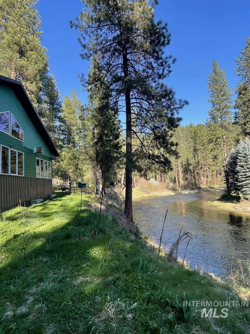 819 Middlefork Rd, Garden Valley, Idaho 83622, 2 Bedrooms, 2 Bathrooms, Residential Income For Sale, Price $889,000, 98993118