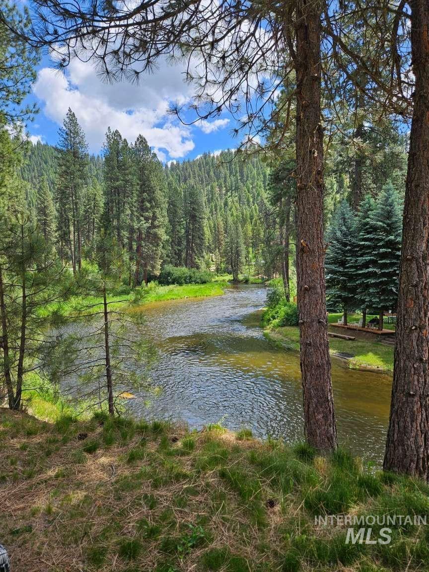 819 Middlefork Rd, Garden Valley, Idaho 83622, 2 Bedrooms, 2 Bathrooms, Residential Income For Sale, Price $889,000, 98993118