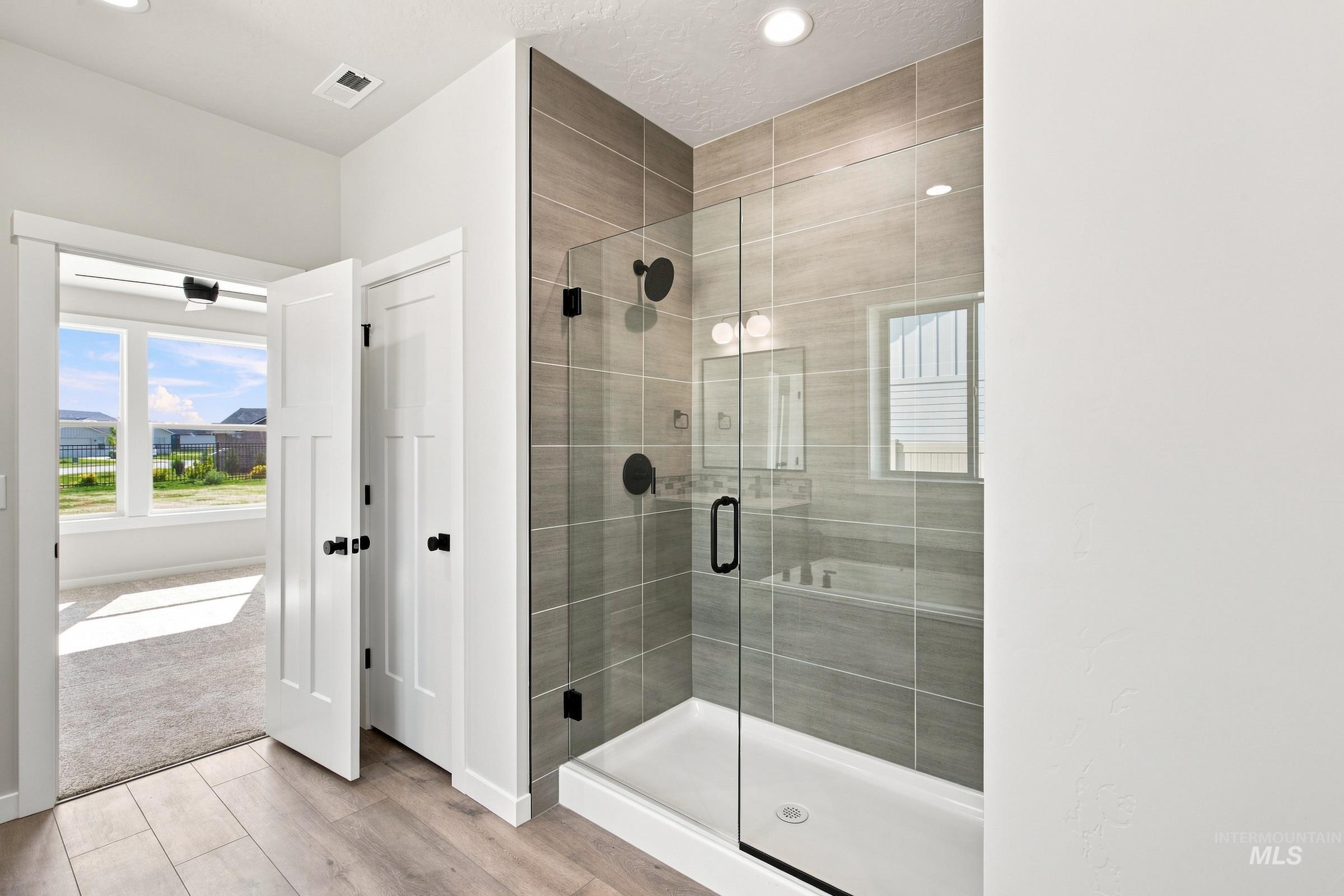 2999 N Schimigadoon Way, Eagle, Idaho 83616, 4 Bedrooms, 2.5 Bathrooms, Residential For Sale, Price $729,990,MLS 98993120