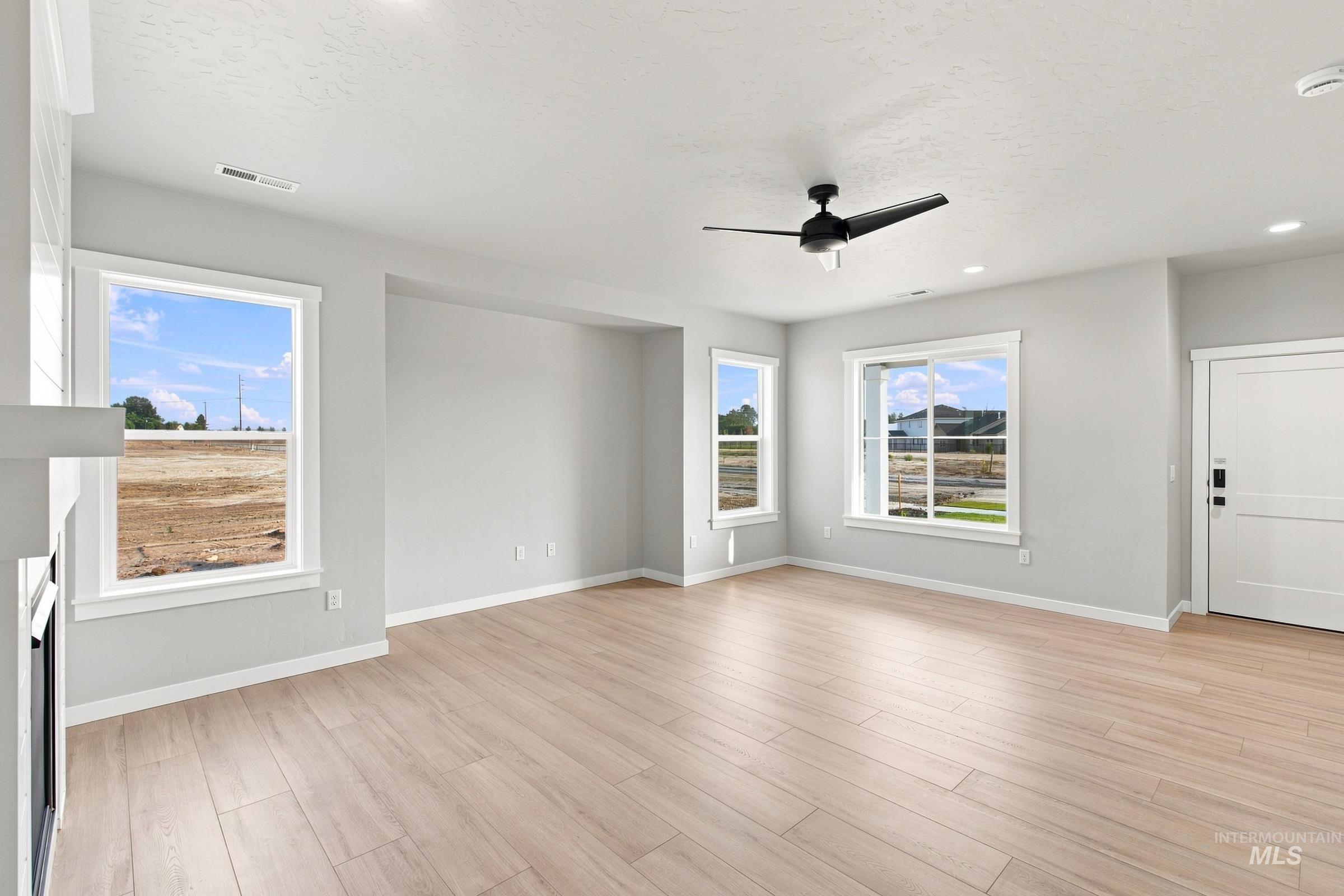 3035 N Schimigadoon Way, Eagle, Idaho 83616, 5 Bedrooms, 2.5 Bathrooms, Residential For Sale, Price $724,990,MLS 98993121