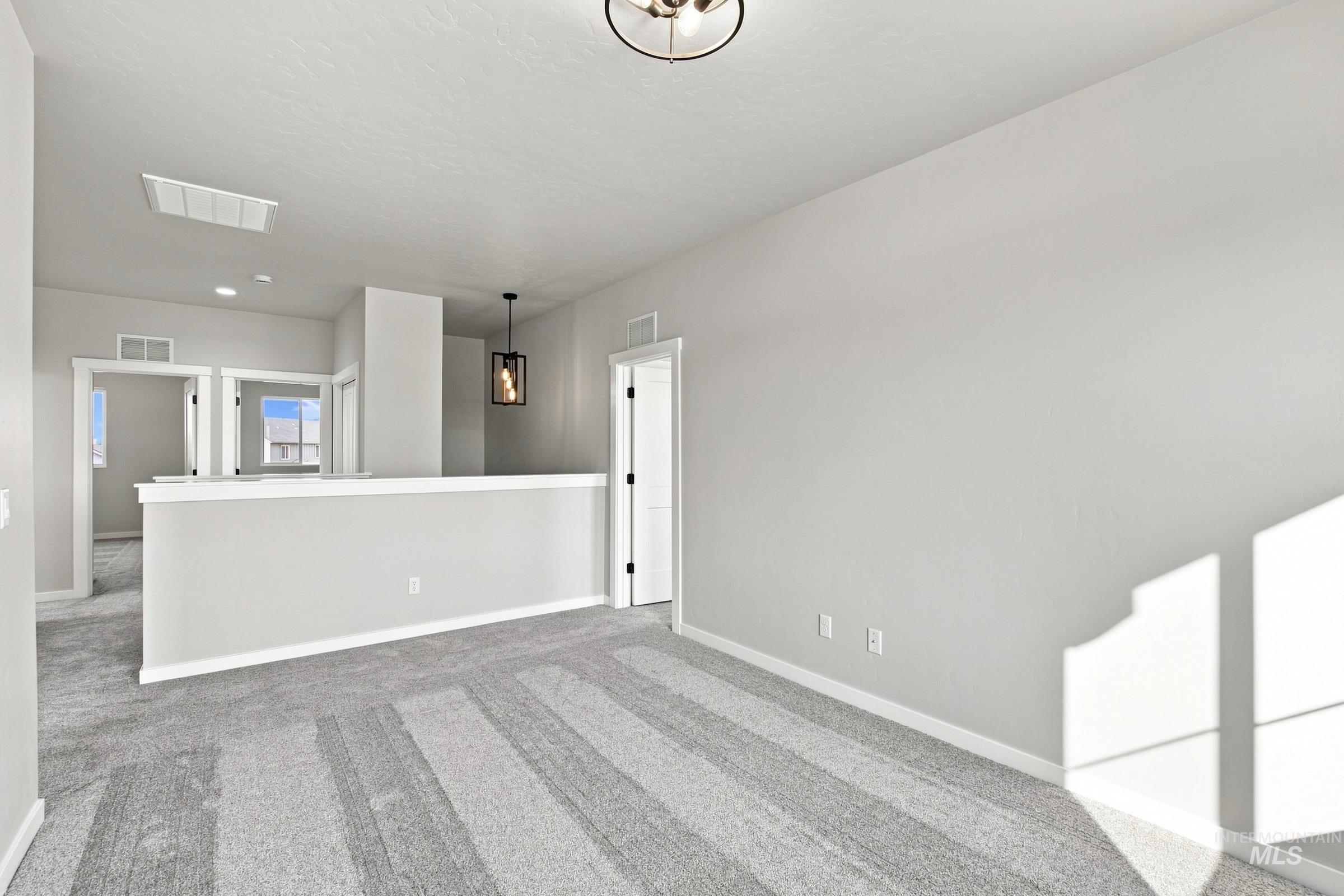 3035 N Schimigadoon Way, Eagle, Idaho 83616, 5 Bedrooms, 2.5 Bathrooms, Residential For Sale, Price $724,990,MLS 98993121