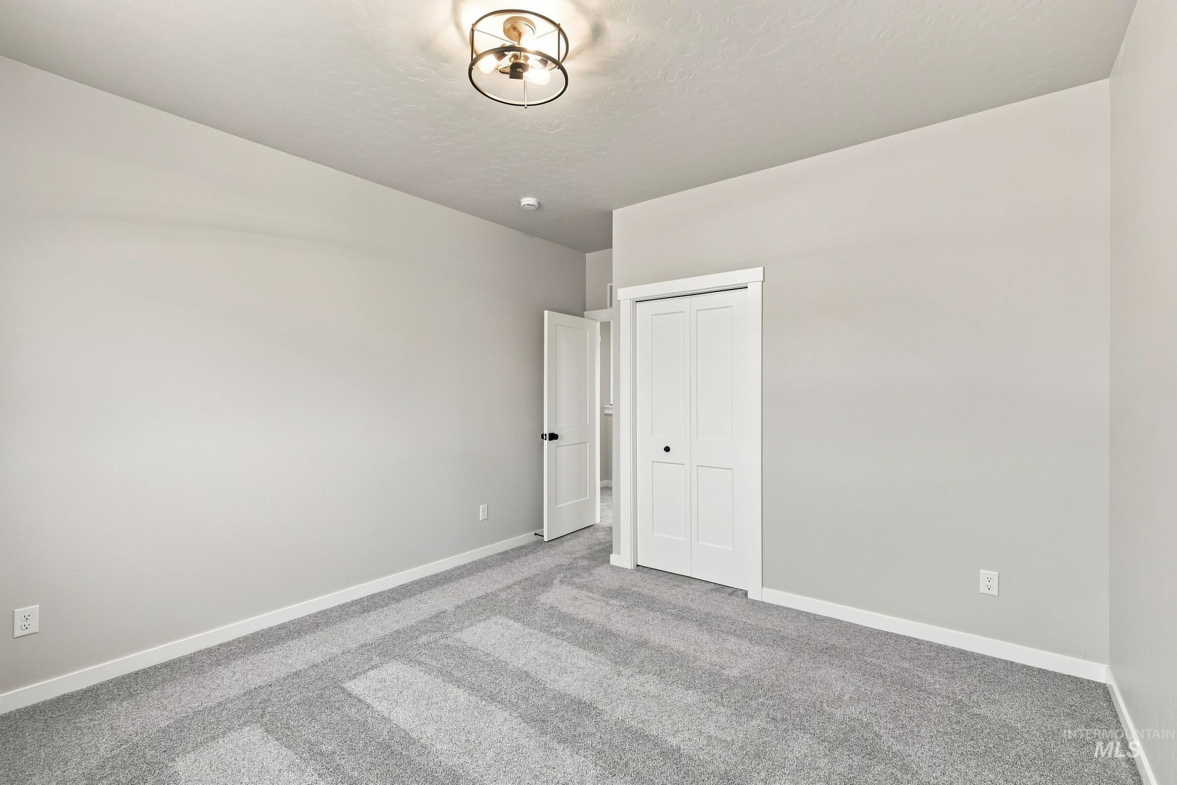 3035 N Schimigadoon Way, Eagle, Idaho 83616, 5 Bedrooms, 2.5 Bathrooms, Residential For Sale, Price $724,990,MLS 98993121