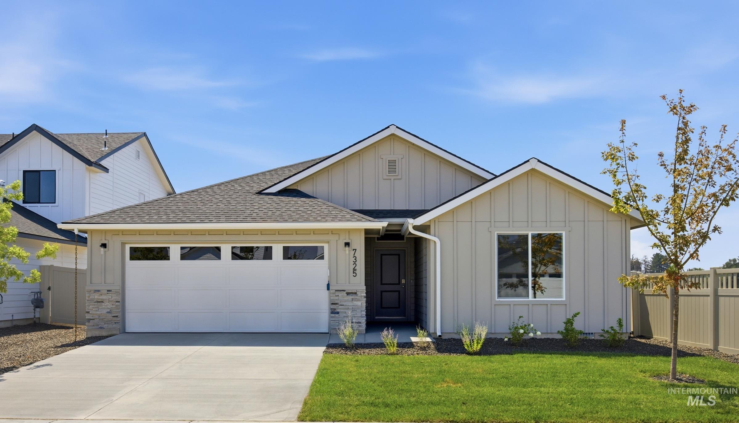 7325 W Trumbull Ct, Eagle, Idaho 83616, 4 Bedrooms, 2 Bathrooms, Residential For Sale, Price $599,990,MLS 98993122