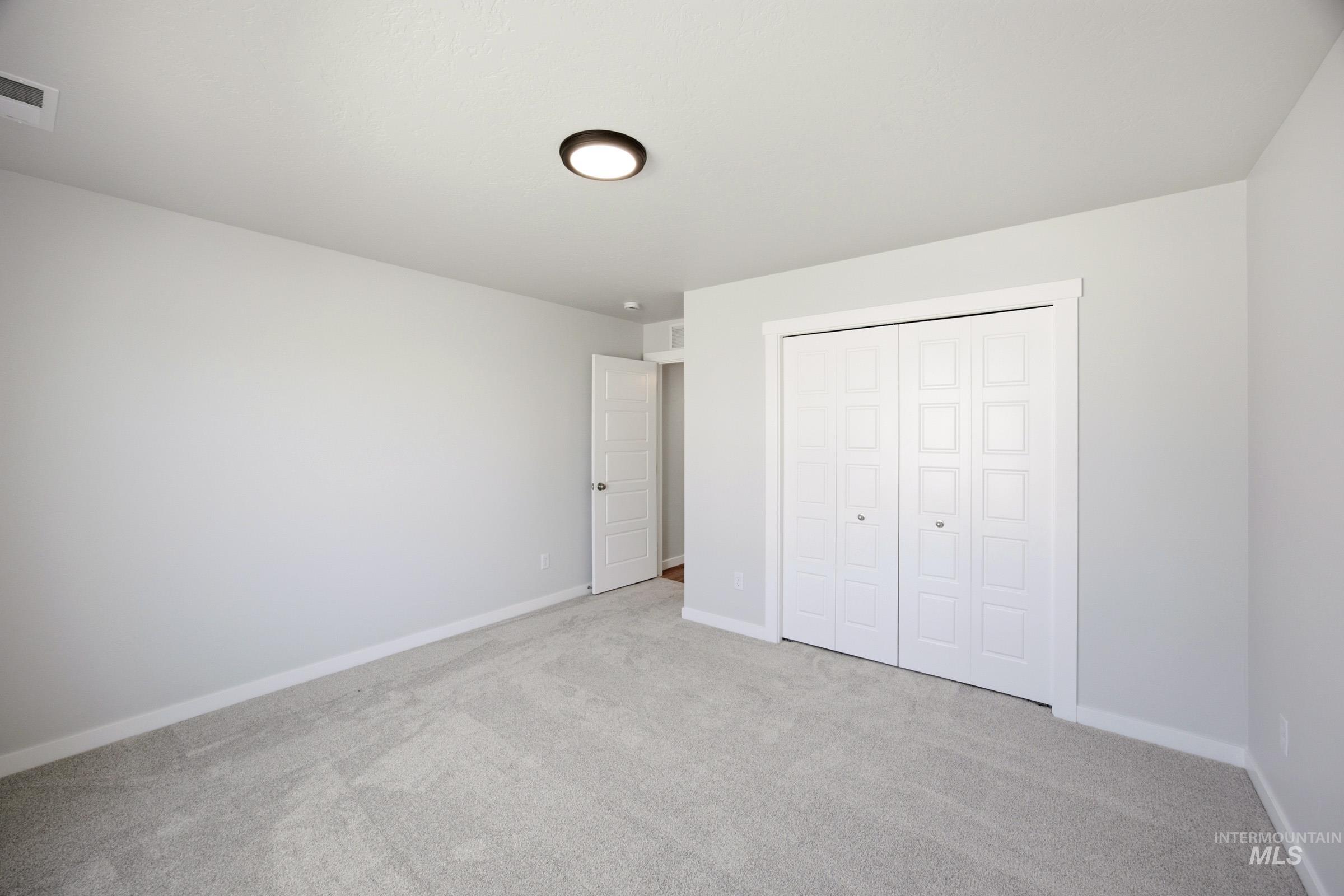 7325 W Trumbull Ct, Eagle, Idaho 83616, 4 Bedrooms, 2 Bathrooms, Residential For Sale, Price $599,990,MLS 98993122