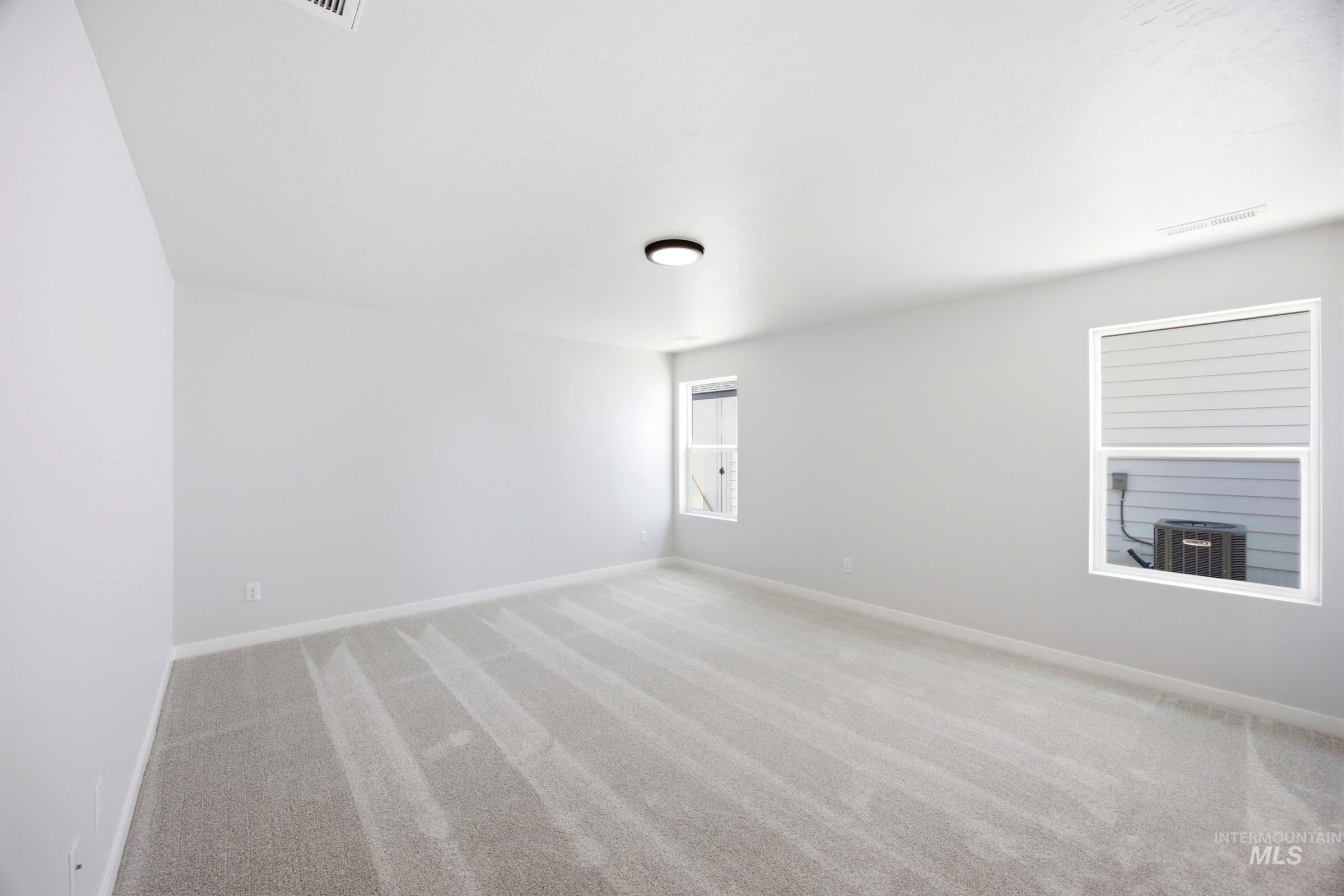 7325 W Trumbull Ct, Eagle, Idaho 83616, 4 Bedrooms, 2 Bathrooms, Residential For Sale, Price $599,990,MLS 98993122