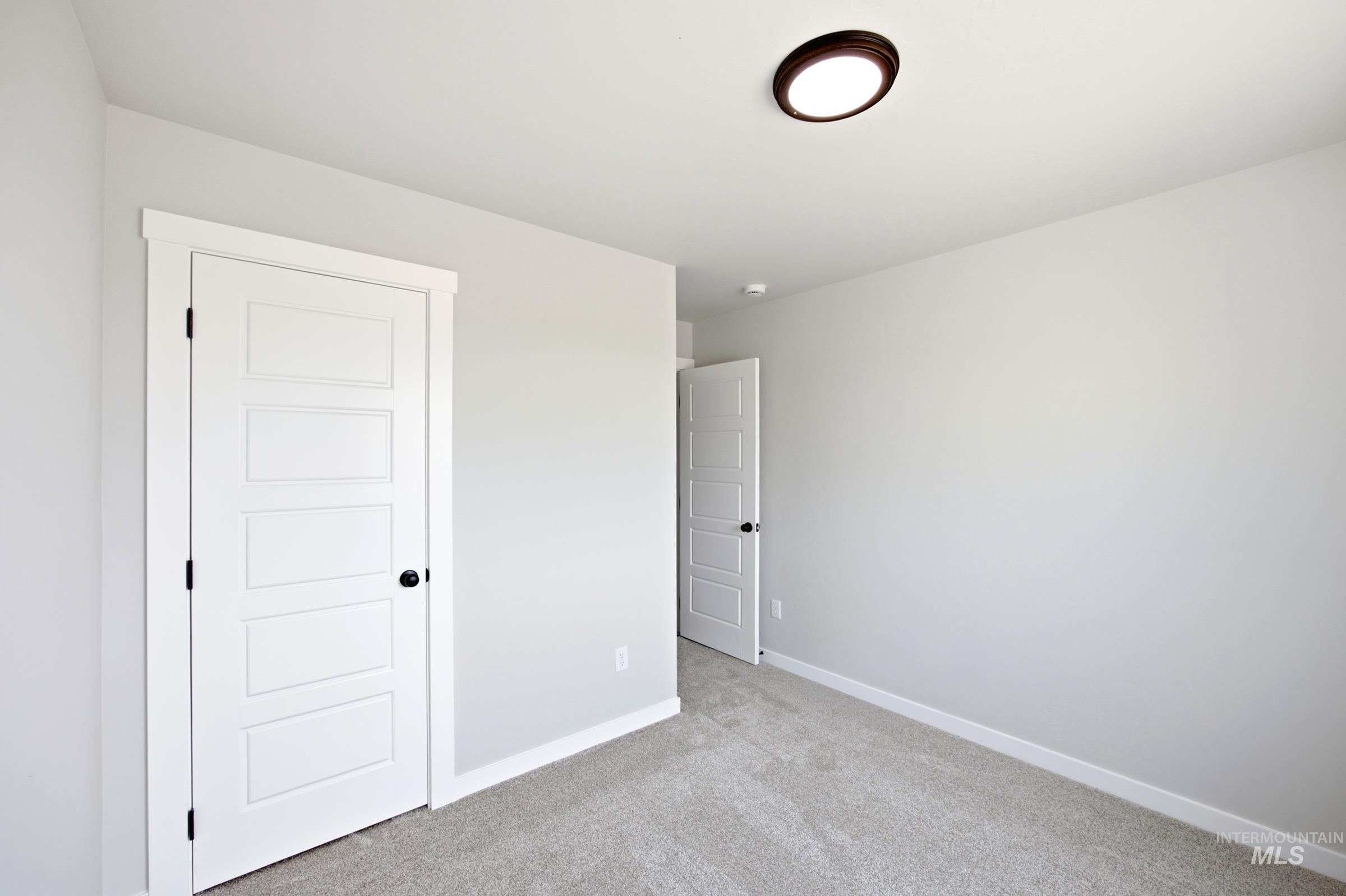 7283 W Trumbull Ct, Eagle, Idaho 83616, 5 Bedrooms, 3 Bathrooms, Residential For Sale, Price $664,990,MLS 98993124