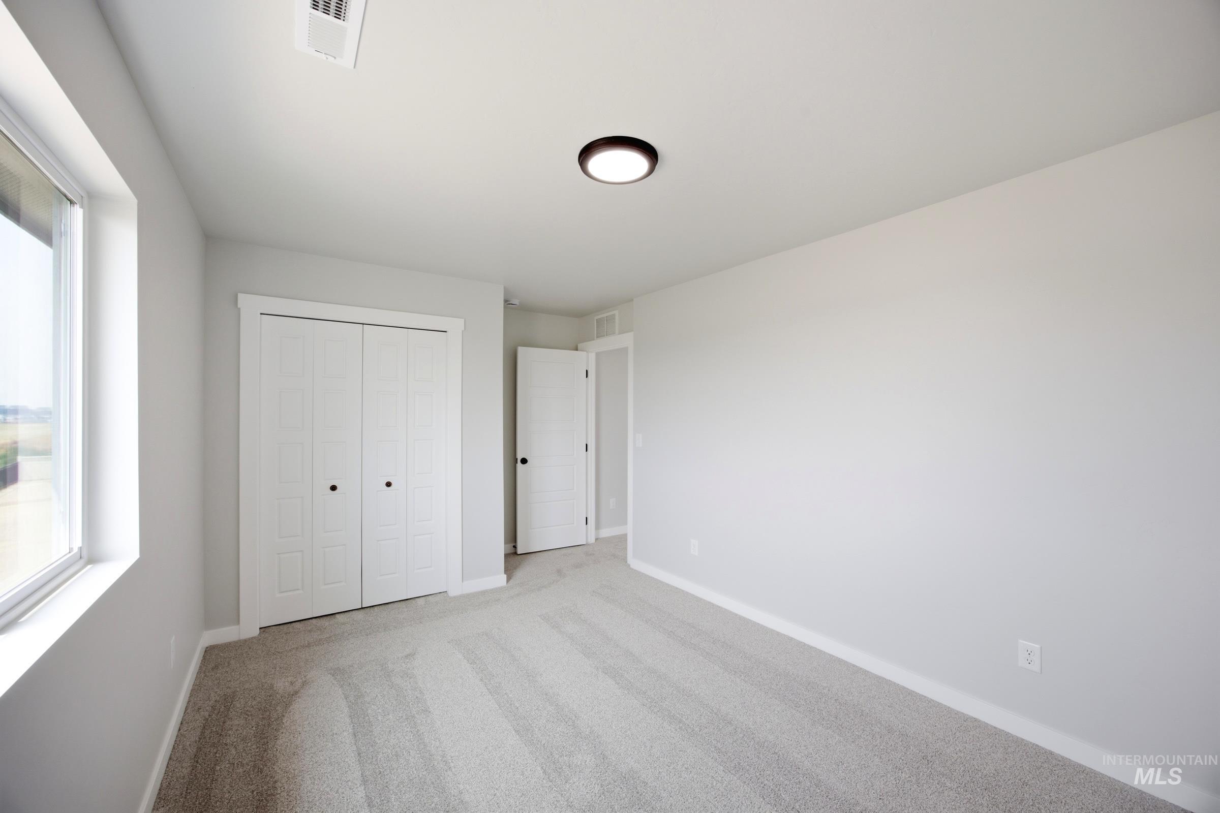 7283 W Trumbull Ct, Eagle, Idaho 83616, 5 Bedrooms, 3 Bathrooms, Residential For Sale, Price $664,990,MLS 98993124