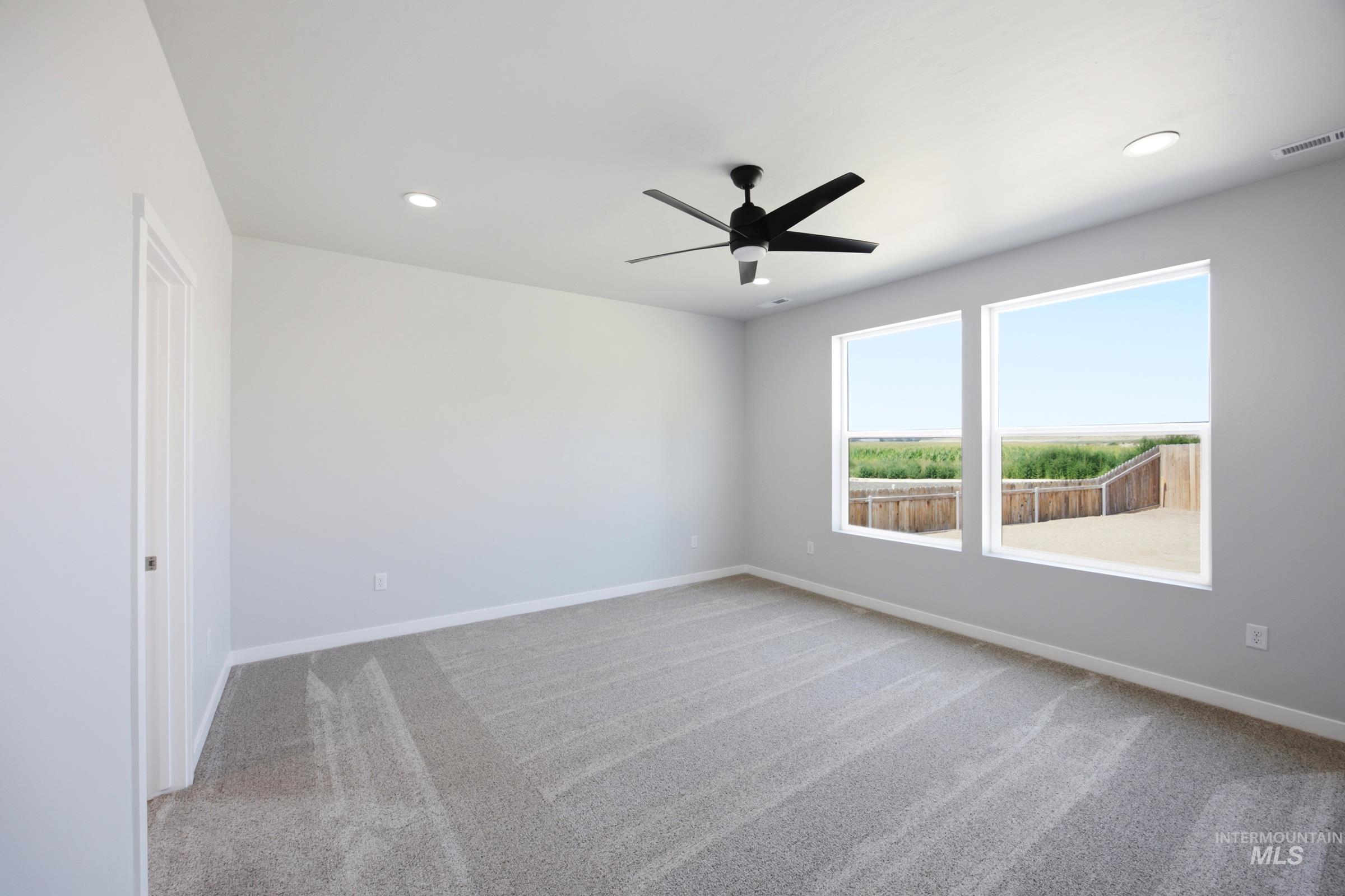 1073 Coffee Pond Ave, Middleton, Idaho 83644, 4 Bedrooms, 2.5 Bathrooms, Residential For Sale, Price $599,990,MLS 98993127