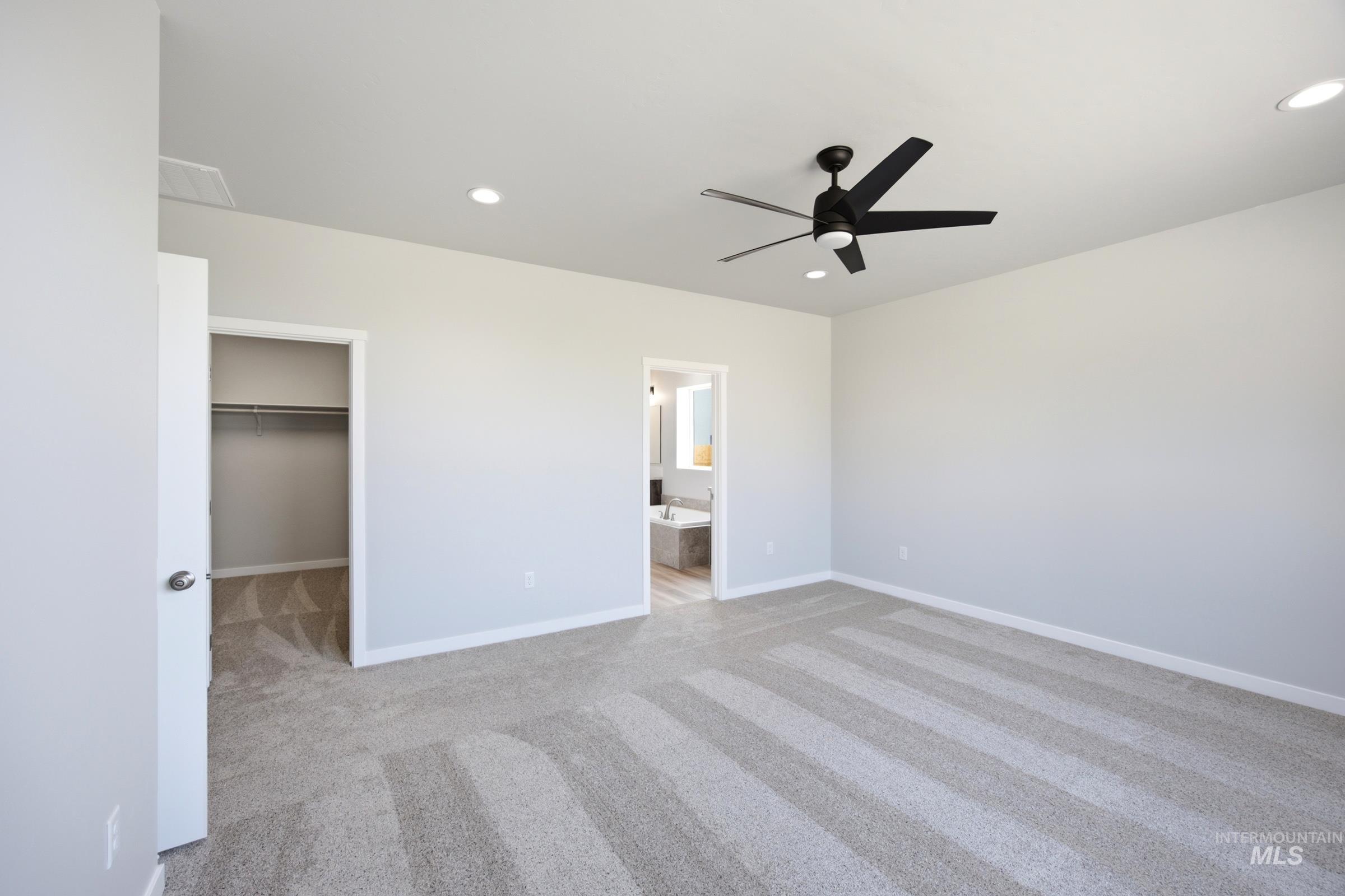 1073 Coffee Pond Ave, Middleton, Idaho 83644, 4 Bedrooms, 2.5 Bathrooms, Residential For Sale, Price $599,990,MLS 98993127