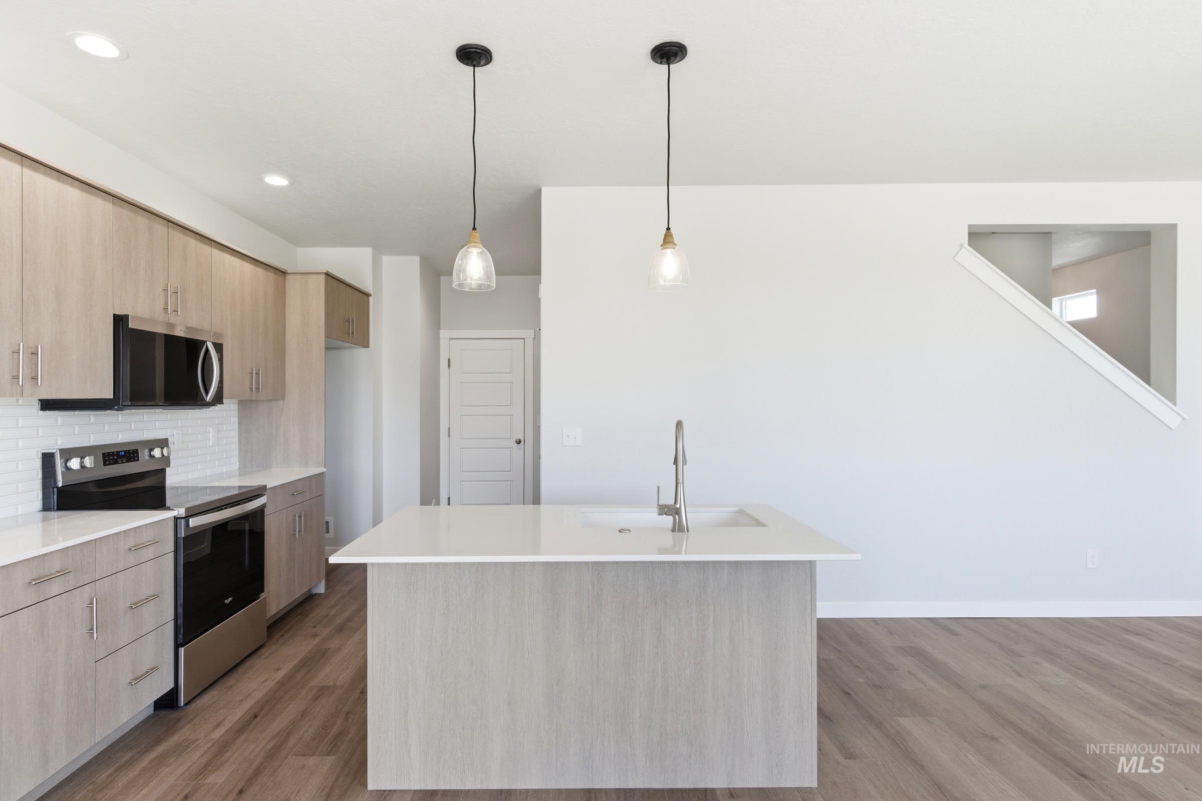 1315 W Braden Dr, Meridian, Idaho 83642, 3 Bedrooms, 2.5 Bathrooms, Residential For Sale, Price $467,990, 98993145