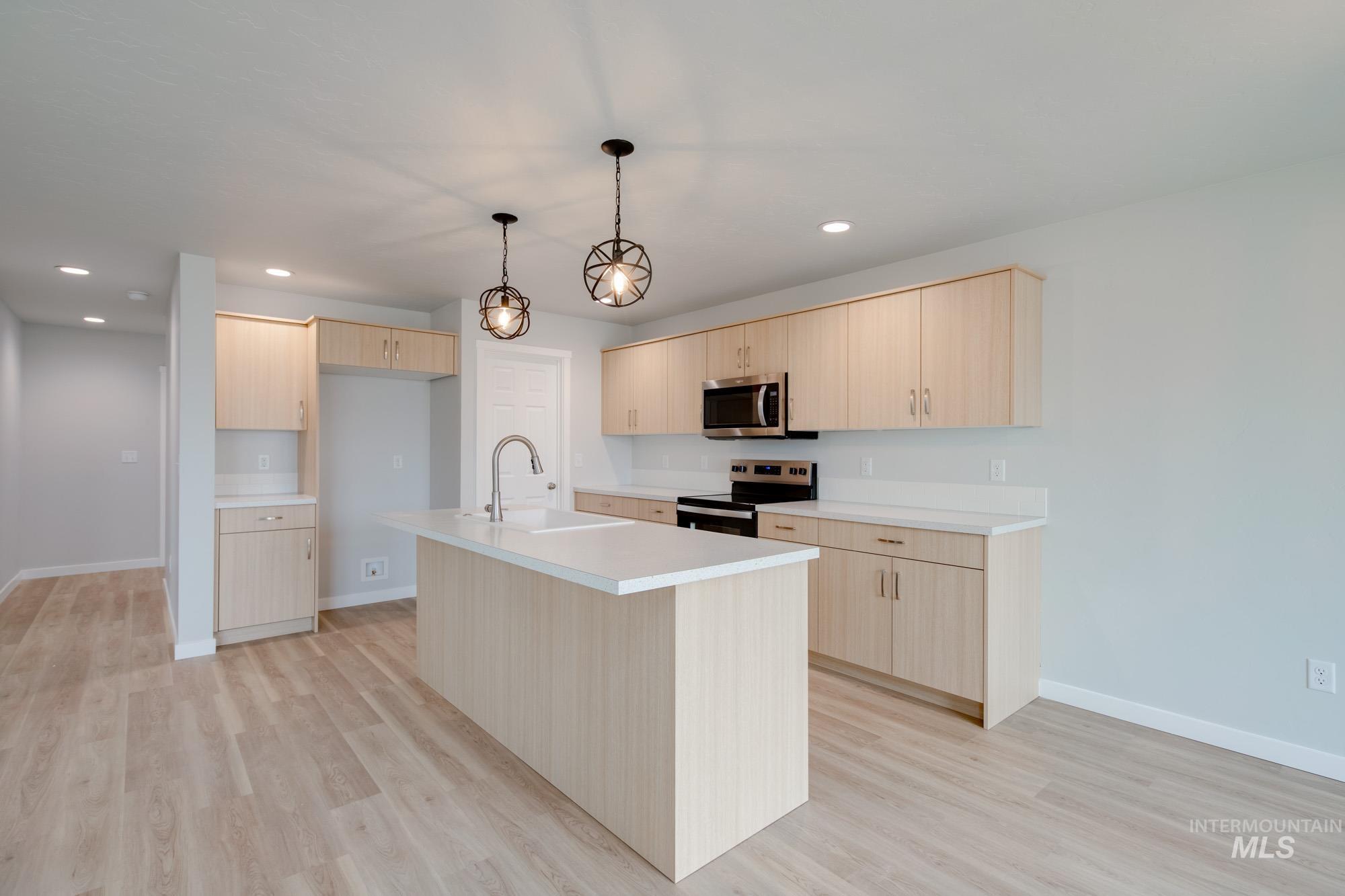 2391 W Fallon Lp, Nampa, Idaho 83651, 4 Bedrooms, 2.5 Bathrooms, Residential For Sale, Price $444,990, 98993148
