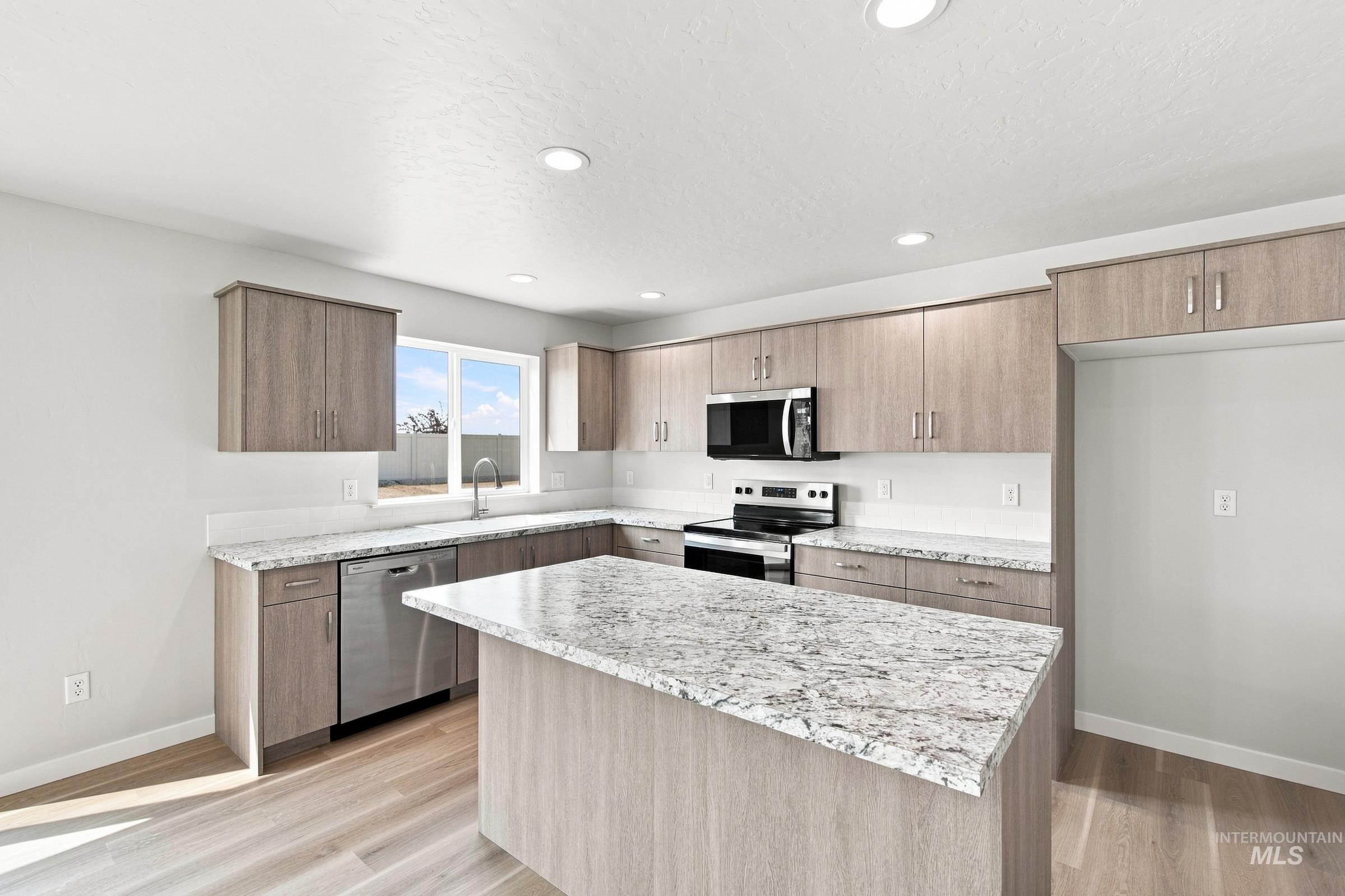 3795 E White Plains St, Nampa, Idaho 83686, 5 Bedrooms, 3 Bathrooms, Residential For Sale, Price $509,990,MLS 98993149
