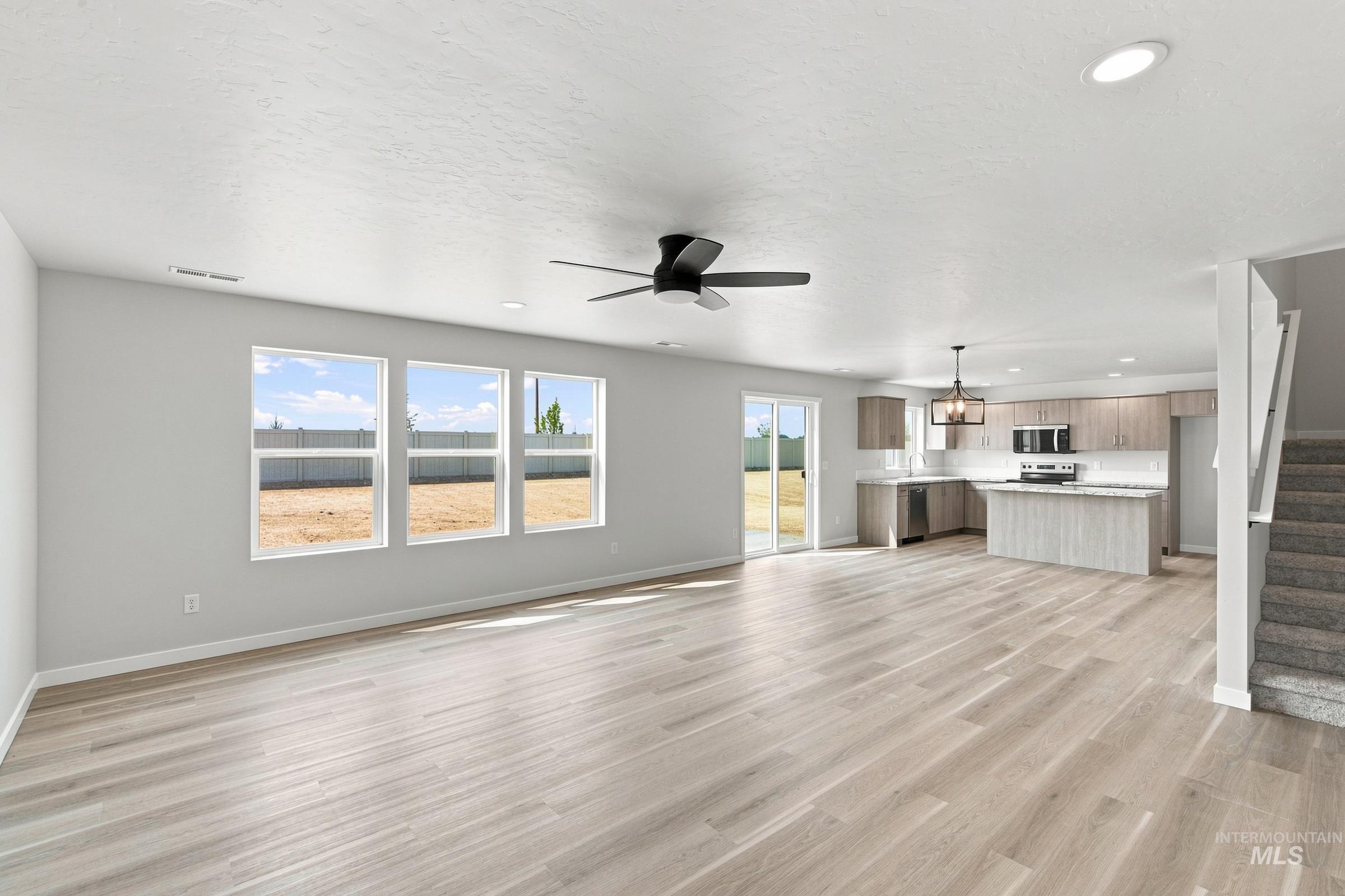 3795 E White Plains St, Nampa, Idaho 83686, 5 Bedrooms, 3 Bathrooms, Residential For Sale, Price $509,990,MLS 98993149