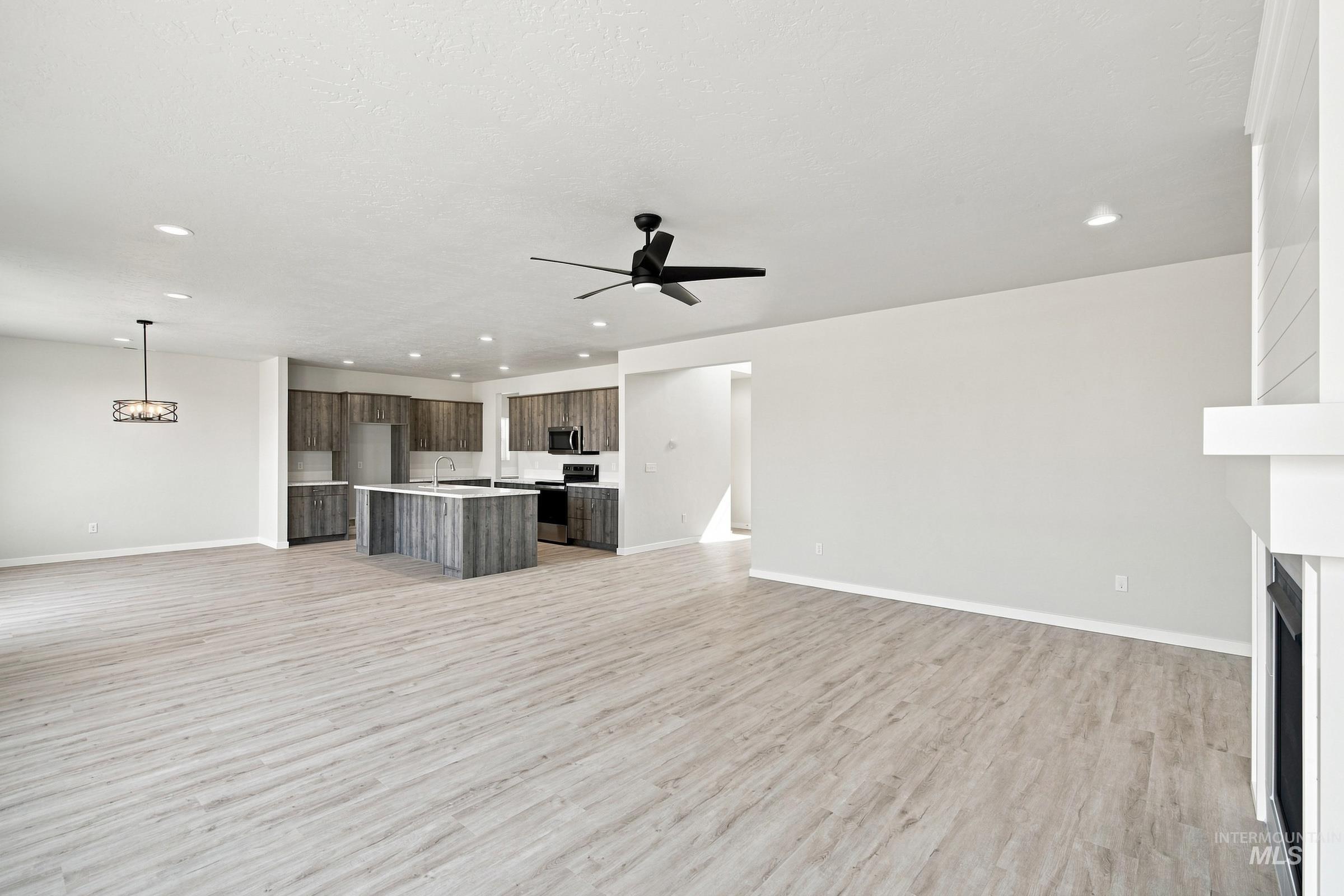 4559 S Amsterdam Ave, Nampa, Idaho 83686, 4 Bedrooms, 3.5 Bathrooms, Residential For Sale, Price $659,990,MLS 98993150