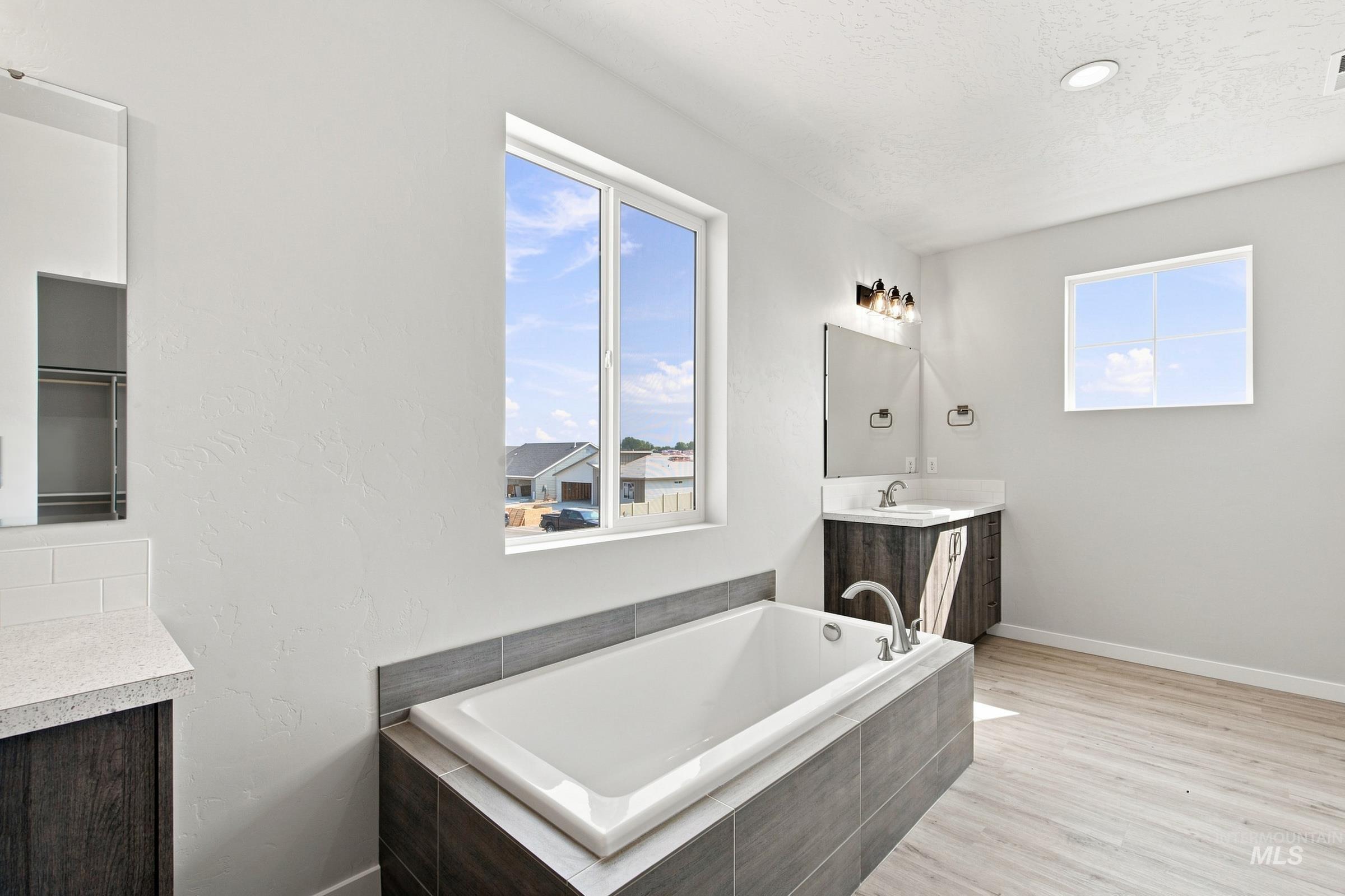 4559 S Amsterdam Ave, Nampa, Idaho 83686, 4 Bedrooms, 3.5 Bathrooms, Residential For Sale, Price $659,990,MLS 98993150