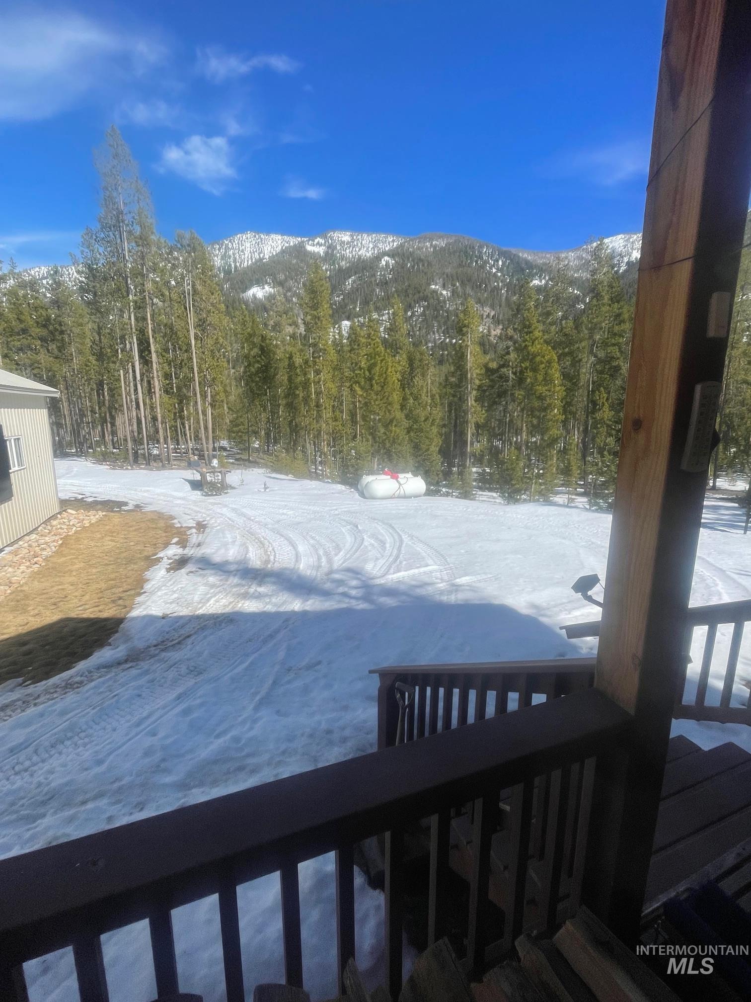17567 Edwardsburg Rd, Cascade, Idaho 83611, 3 Bedrooms, 2 Bathrooms, Residential For Sale, Price $800,000, 98993151