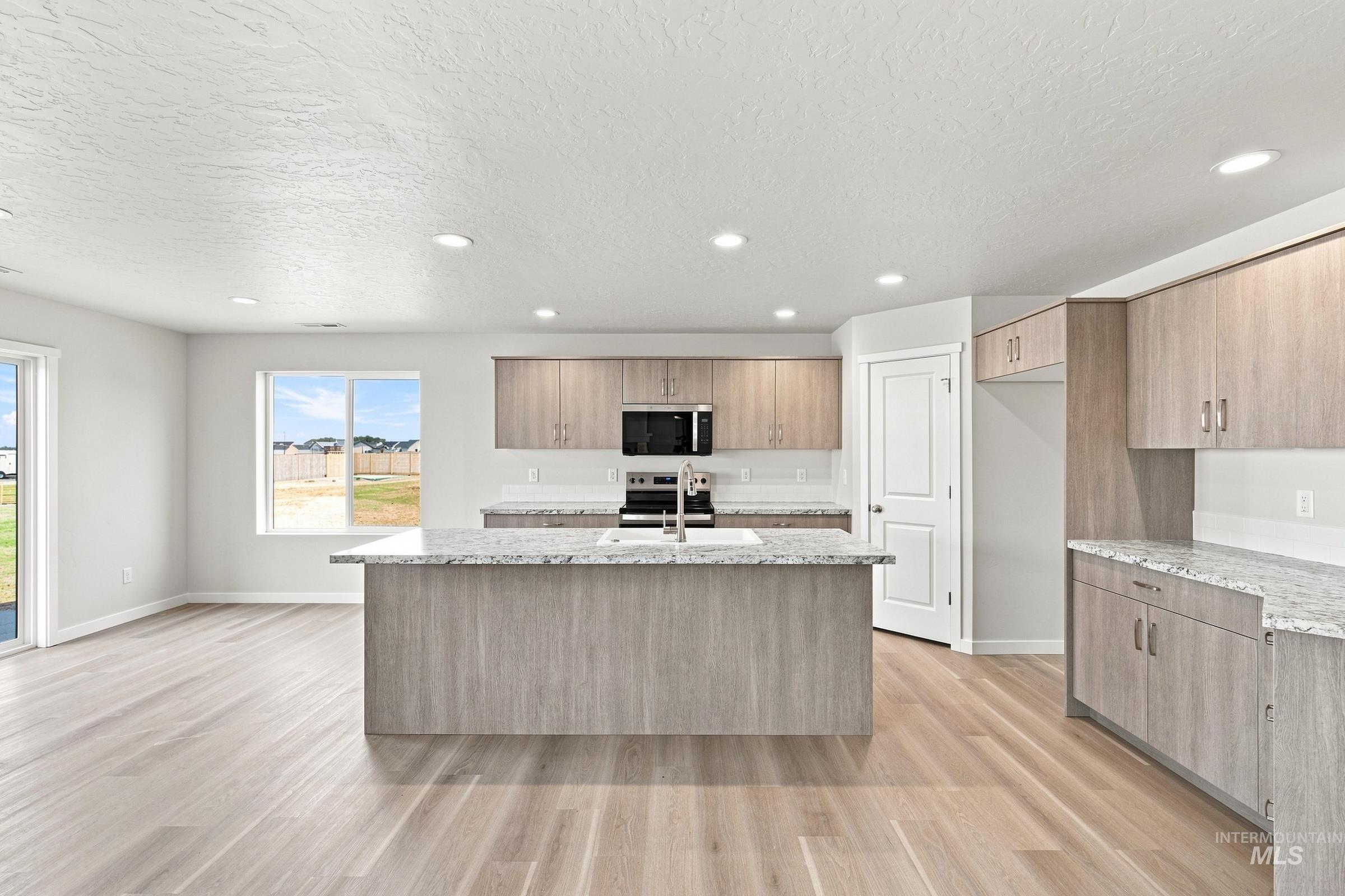 4577 S Amsterdam Ave, Nampa, Idaho 83686, 4 Bedrooms, 3 Bathrooms, Residential For Sale, Price $629,990,MLS 98993152