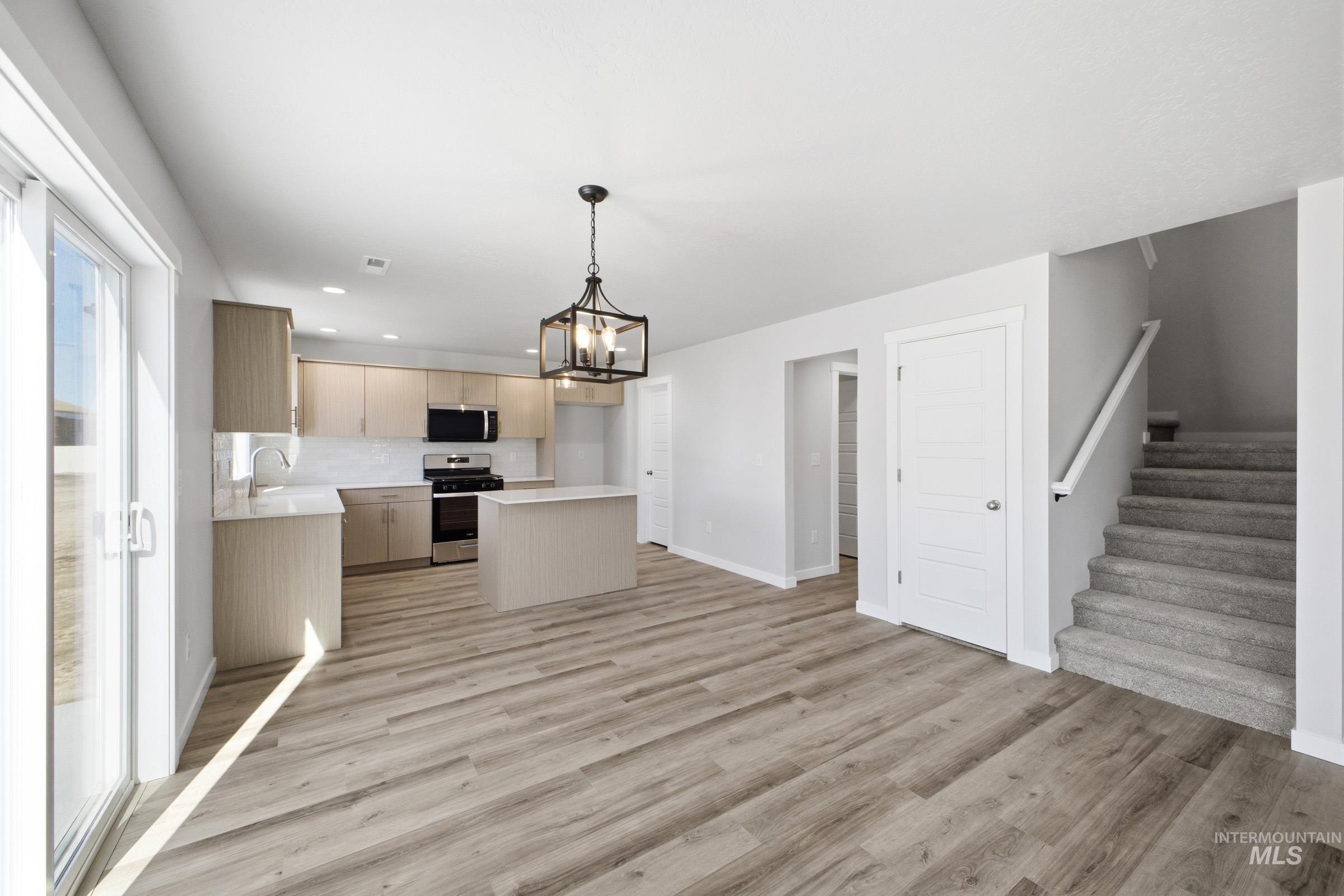 15351 Albatross Ave, Nampa, Idaho 83651, 4 Bedrooms, 2.5 Bathrooms, Residential For Sale, Price $459,990, 98993156