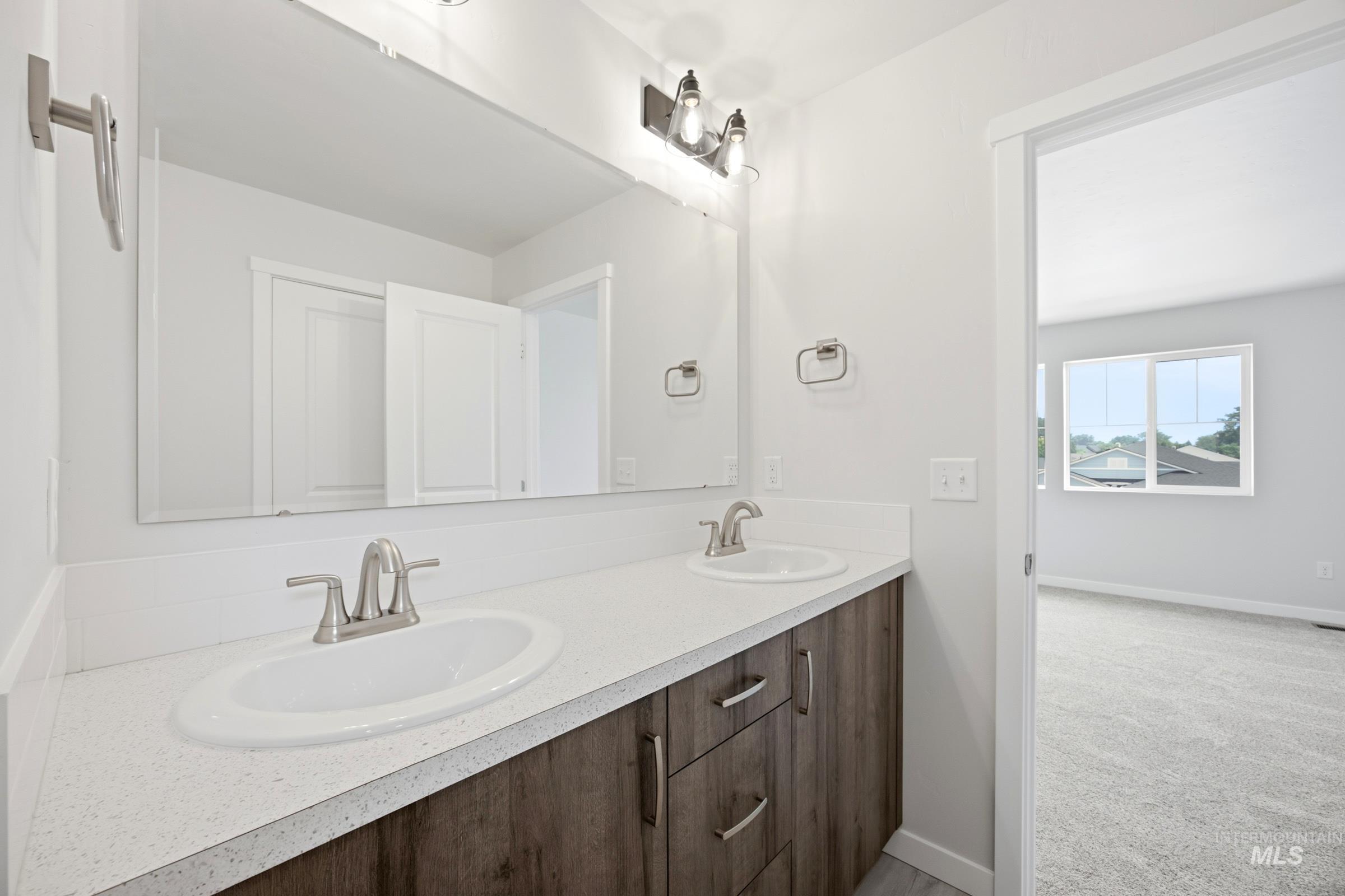 16644 N Shorthorn Lp, Nampa, Idaho 83651, 4 Bedrooms, 2.5 Bathrooms, Residential For Sale, Price $489,990,MLS 98993166