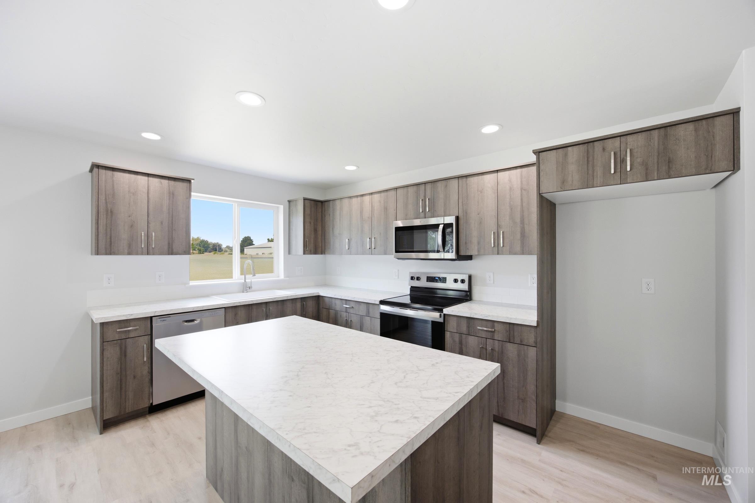 16644 N Shorthorn Lp, Nampa, Idaho 83651, 4 Bedrooms, 2.5 Bathrooms, Residential For Sale, Price $489,990,MLS 98993166