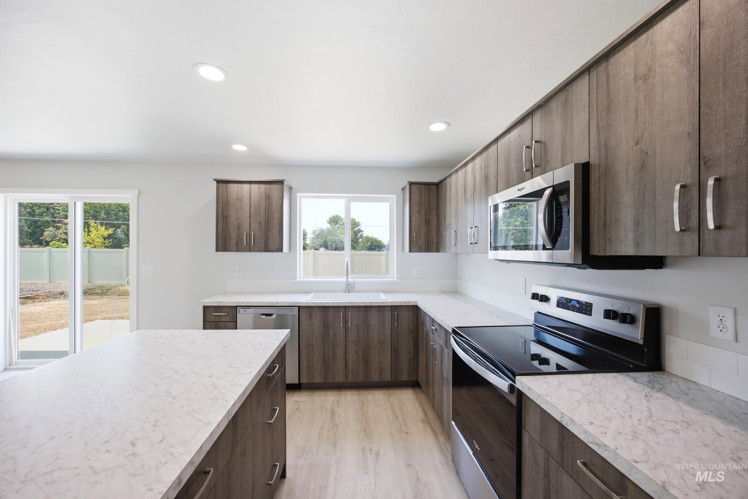 16644 N Shorthorn Lp, Nampa, Idaho 83651, 4 Bedrooms, 2.5 Bathrooms, Residential For Sale, Price $489,990,MLS 98993166