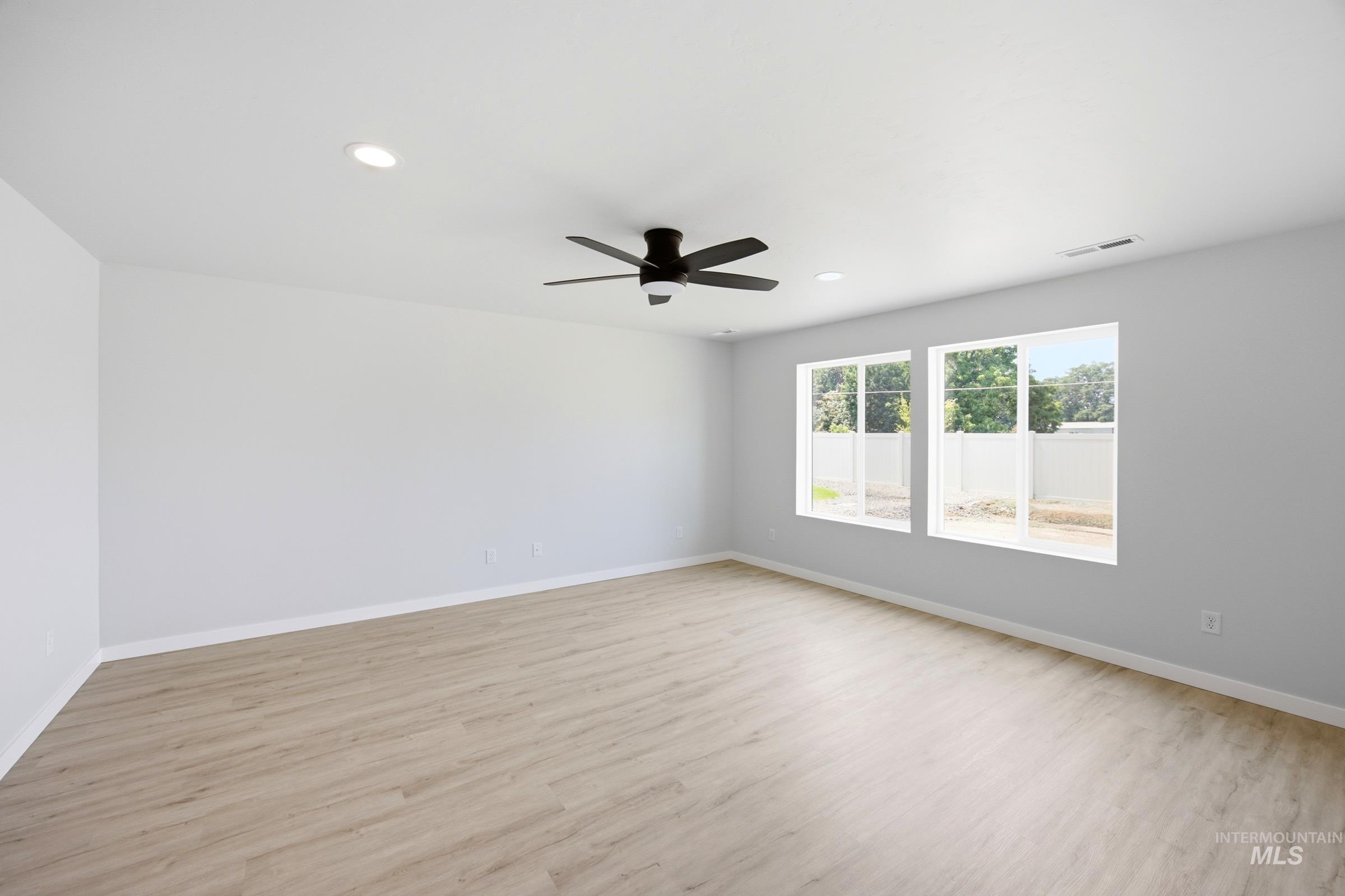16644 N Shorthorn Lp, Nampa, Idaho 83651, 4 Bedrooms, 2.5 Bathrooms, Residential For Sale, Price $489,990,MLS 98993166