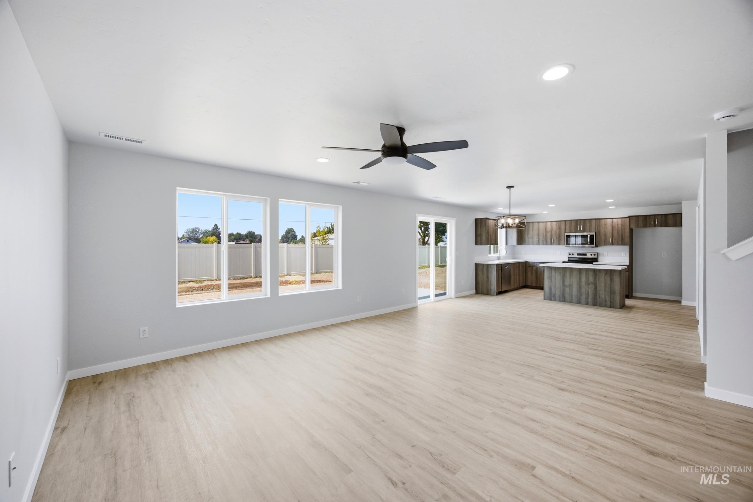 16644 N Shorthorn Lp, Nampa, Idaho 83651, 4 Bedrooms, 2.5 Bathrooms, Residential For Sale, Price $489,990,MLS 98993166