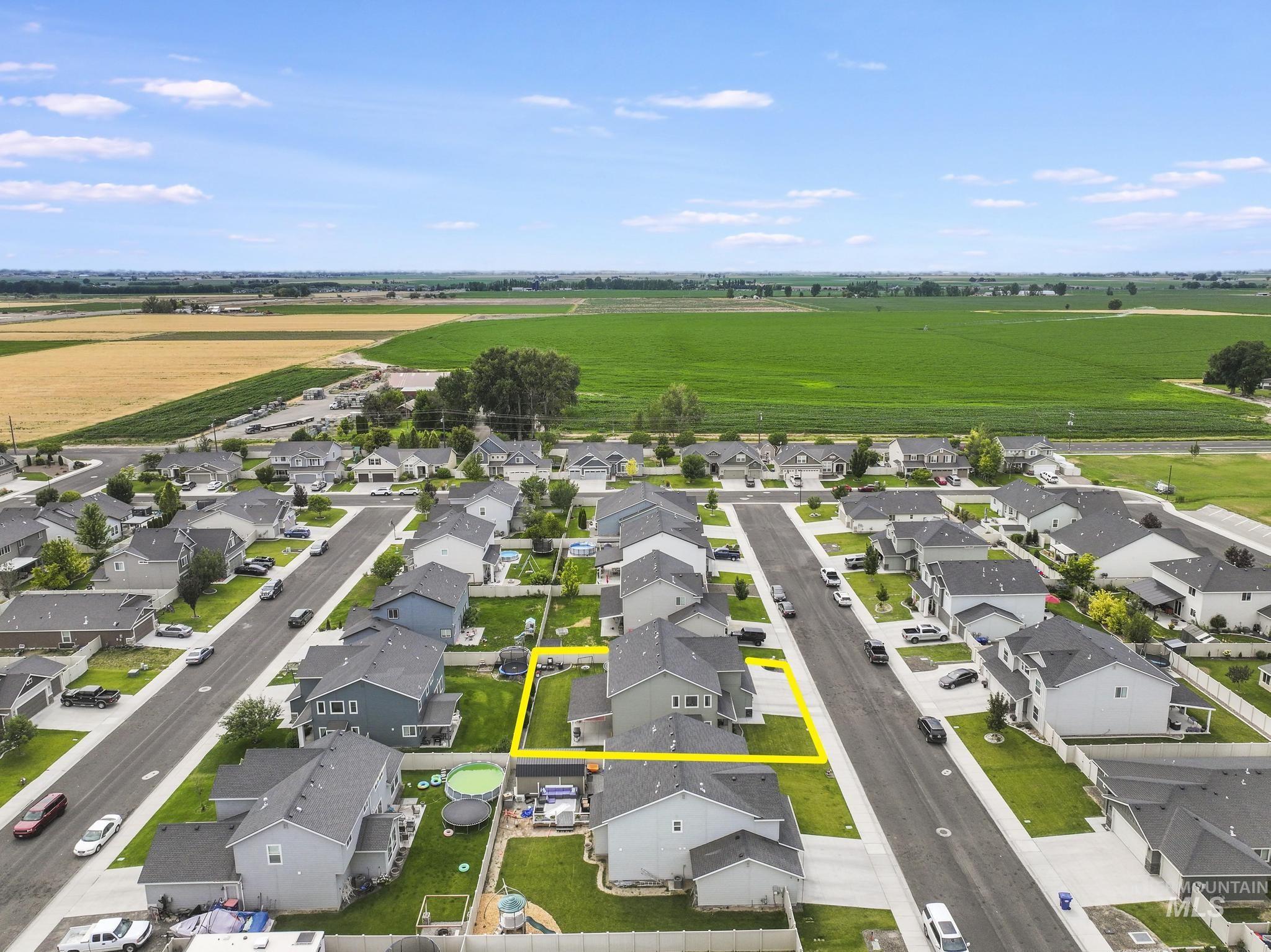 833 White Tail Dr, Twin Falls, Idaho 83301, 4 Bedrooms, 2.5 Bathrooms, Residential For Sale, Price $555,000, 98993169