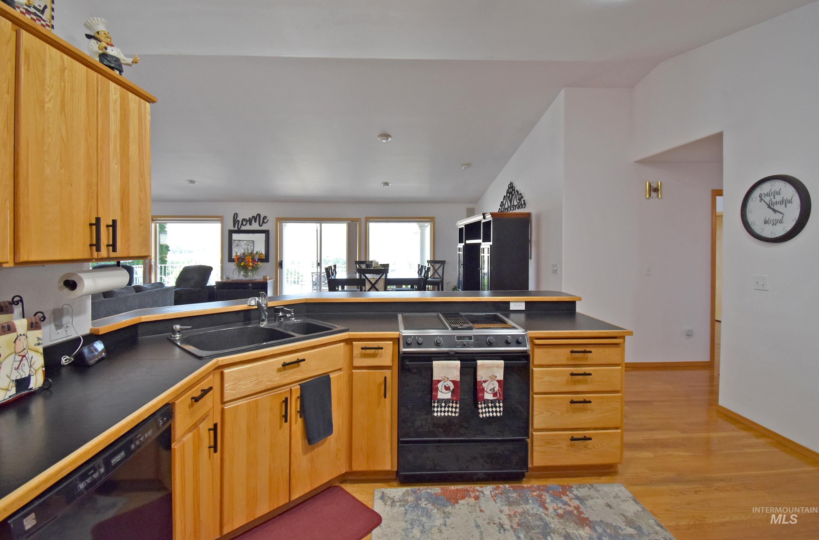 311 Kings Lane, Asotin, Washington 99402, 5 Bedrooms, 4 Bathrooms, Residential For Sale, Price $689,000,MLS 98993179