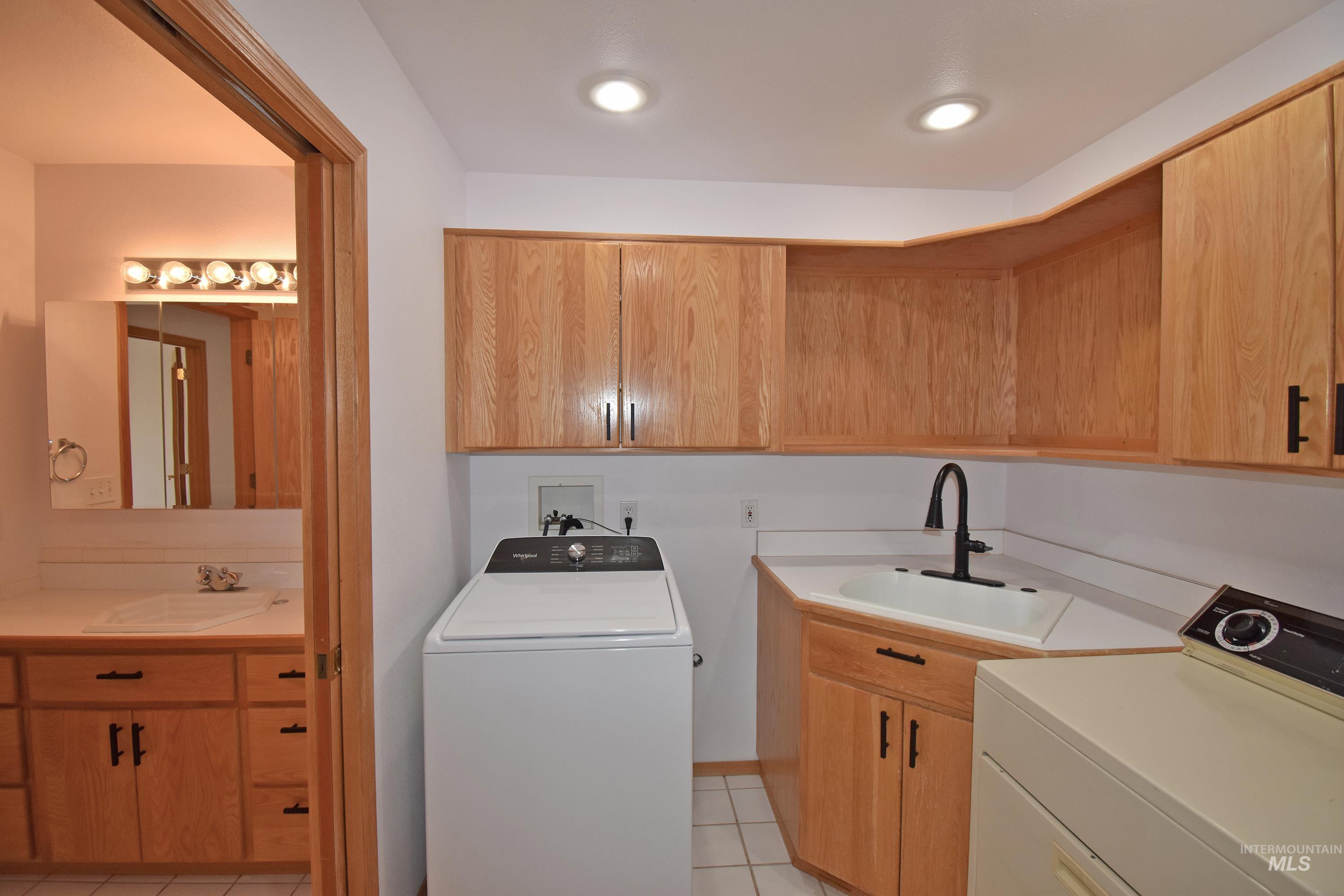 311 Kings Lane, Asotin, Washington 99402, 5 Bedrooms, 4 Bathrooms, Residential For Sale, Price $689,000,MLS 98993179