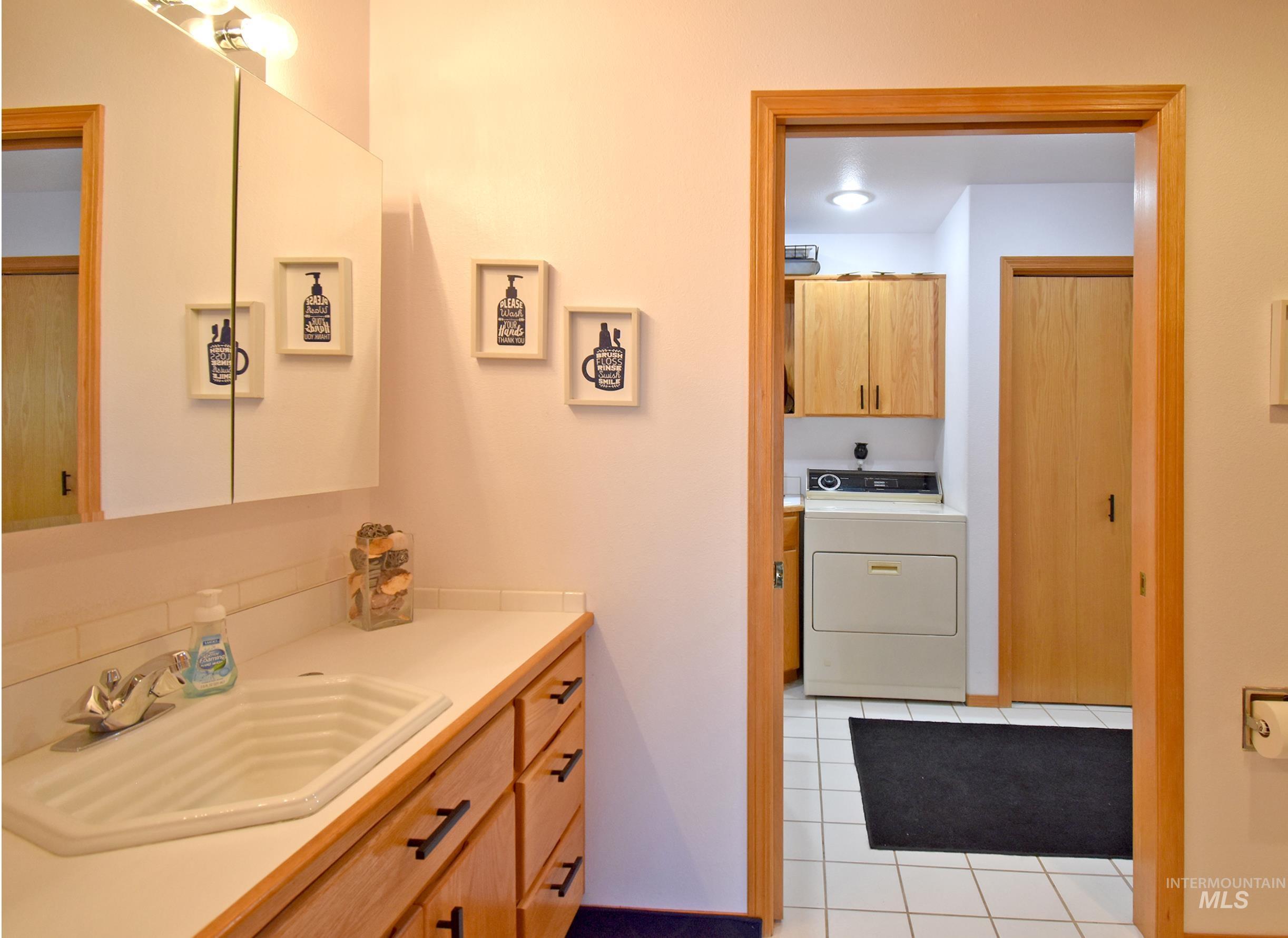 311 Kings Lane, Asotin, Washington 99402, 5 Bedrooms, 4 Bathrooms, Residential For Sale, Price $689,000,MLS 98993179