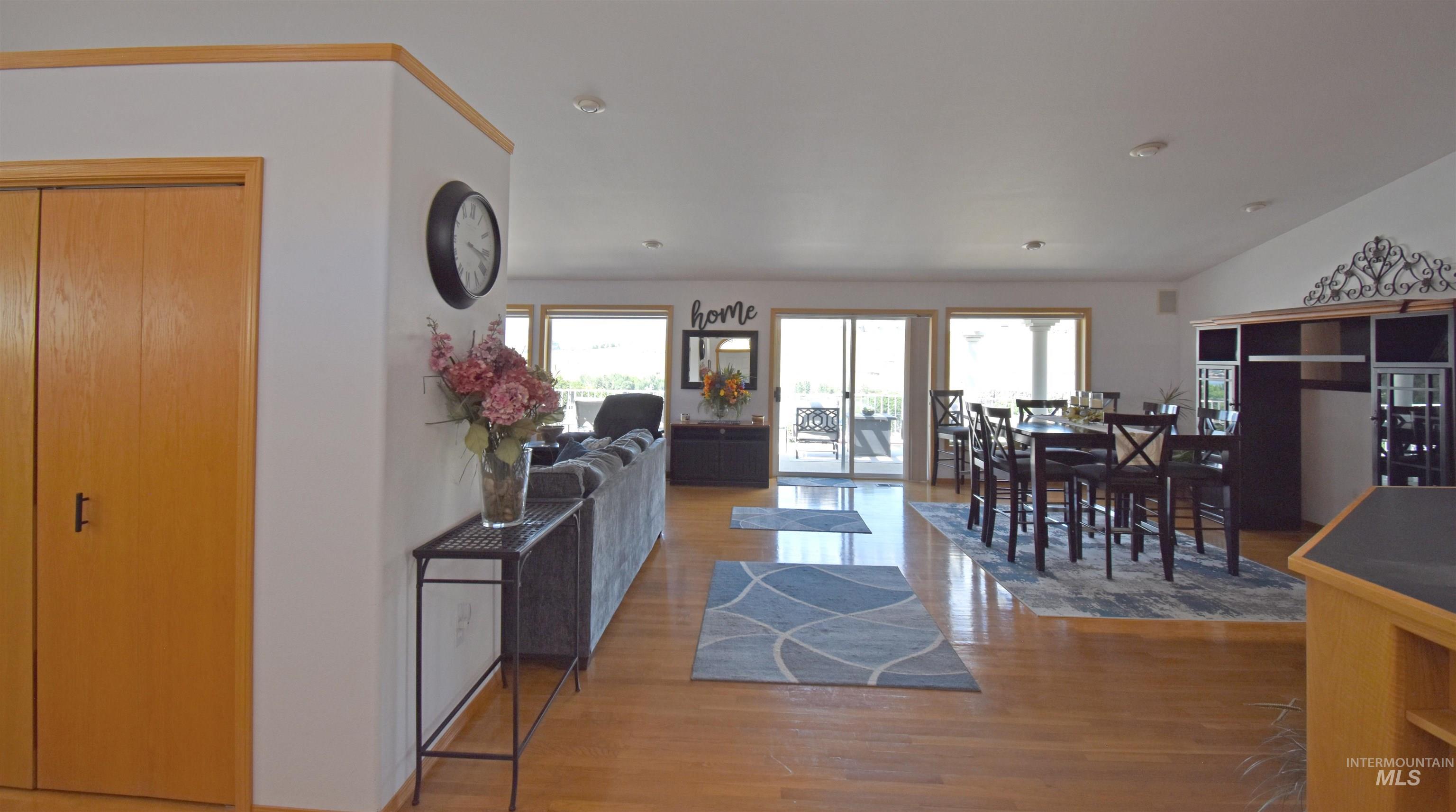 311 Kings Lane, Asotin, Washington 99402, 5 Bedrooms, 4 Bathrooms, Residential For Sale, Price $689,000,MLS 98993179