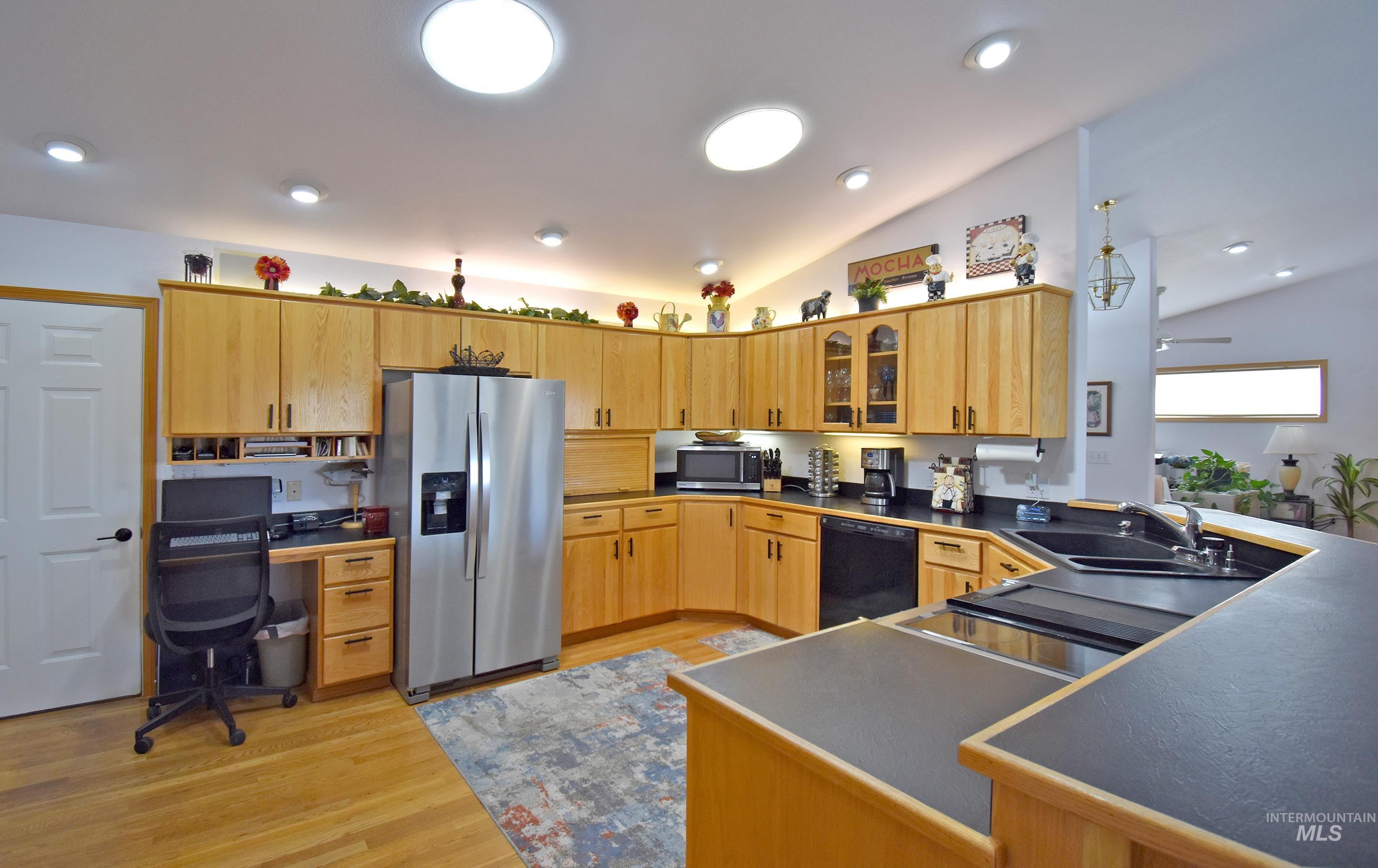 311 Kings Lane, Asotin, Washington 99402, 5 Bedrooms, 4 Bathrooms, Residential For Sale, Price $689,000,MLS 98993179
