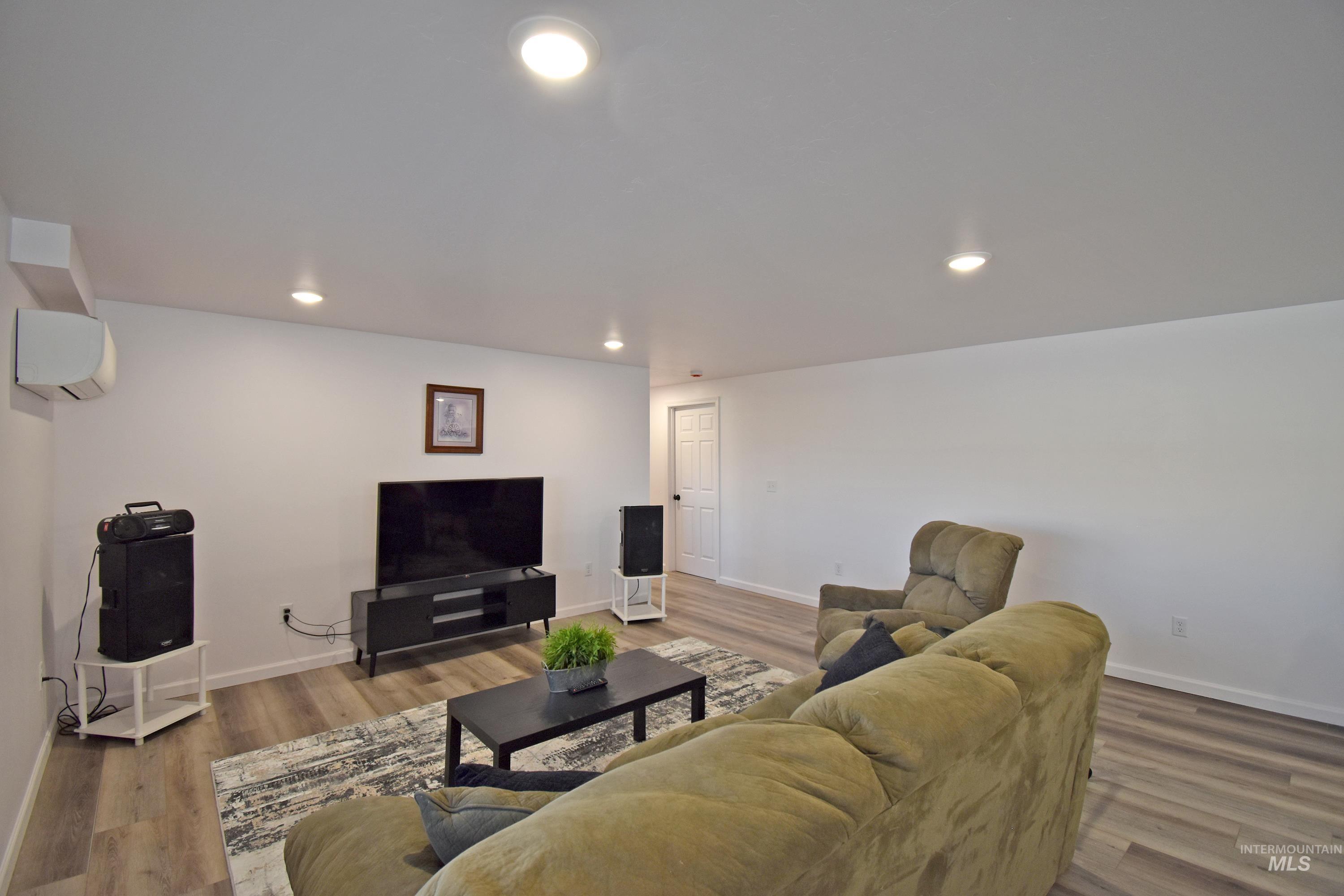 311 Kings Lane, Asotin, Washington 99402, 5 Bedrooms, 4 Bathrooms, Residential For Sale, Price $689,000,MLS 98993179