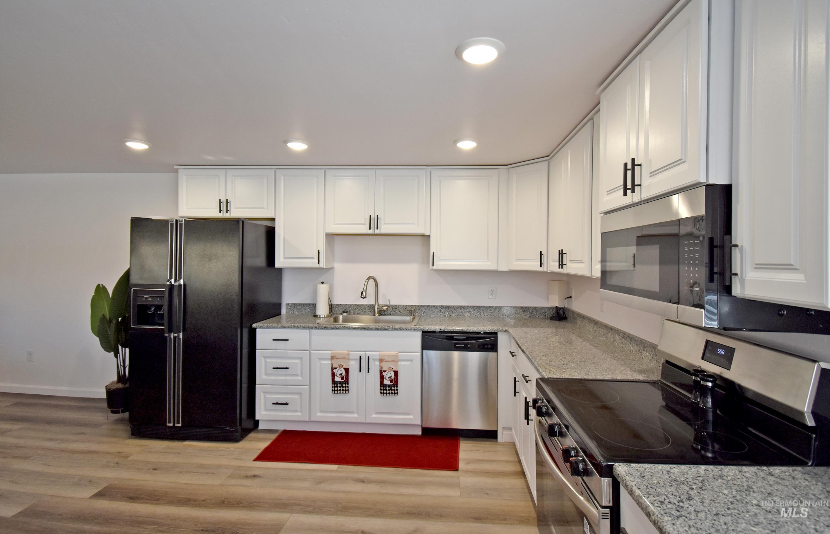 311 Kings Lane, Asotin, Washington 99402, 5 Bedrooms, 4 Bathrooms, Residential For Sale, Price $689,000,MLS 98993179