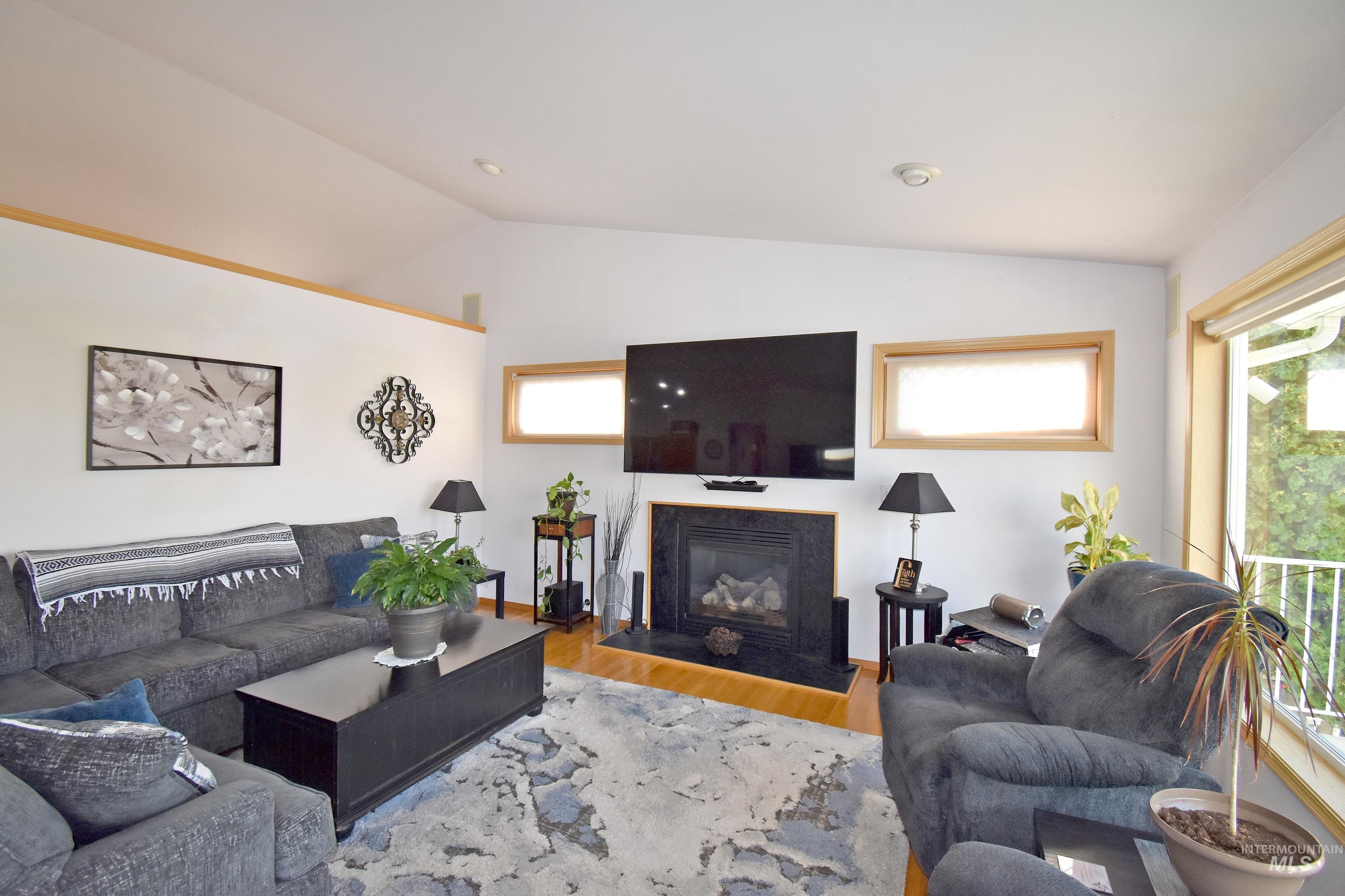 311 Kings Lane, Asotin, Washington 99402, 5 Bedrooms, 4 Bathrooms, Residential For Sale, Price $689,000,MLS 98993179