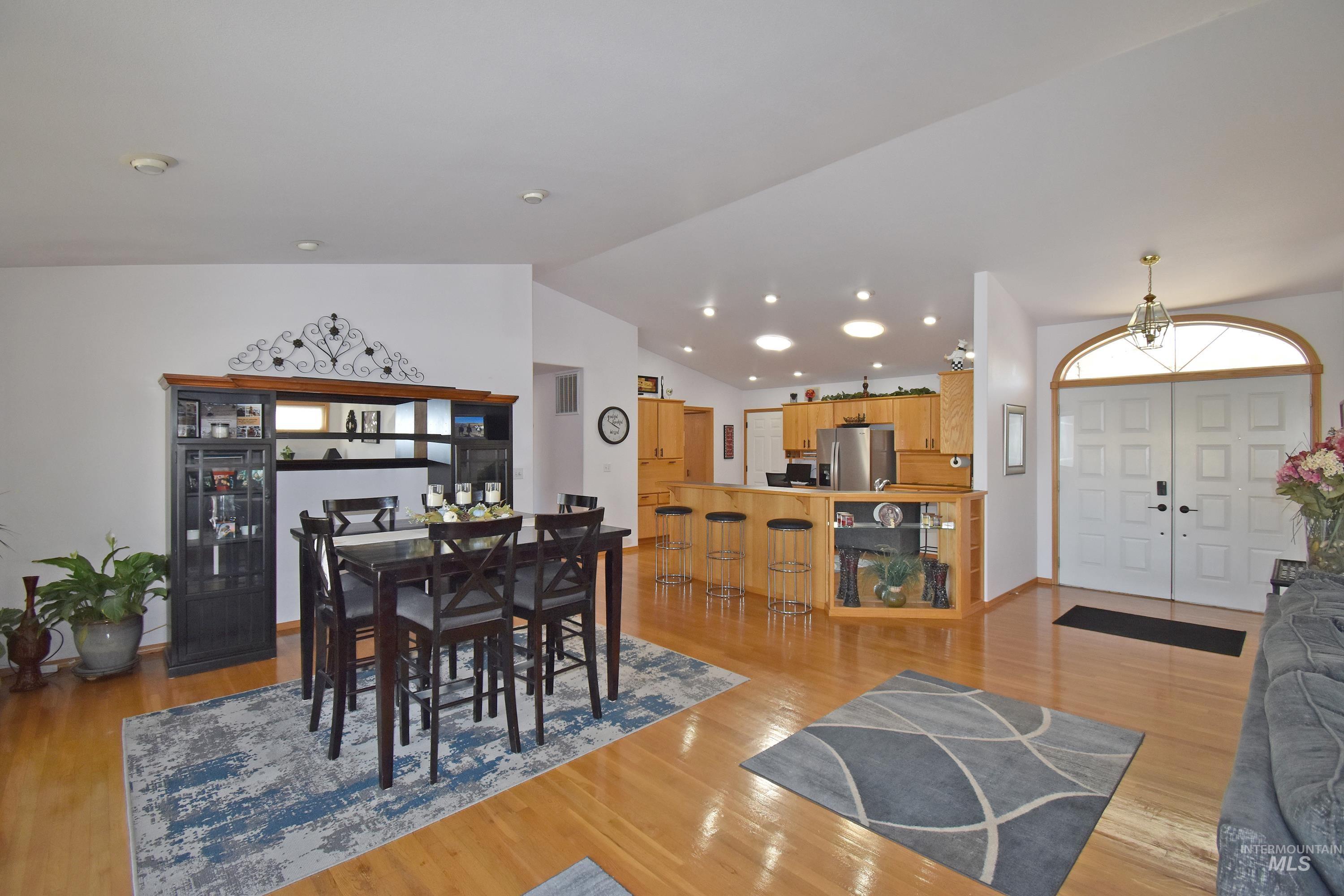 311 Kings Lane, Asotin, Washington 99402, 5 Bedrooms, 4 Bathrooms, Residential For Sale, Price $689,000,MLS 98993179