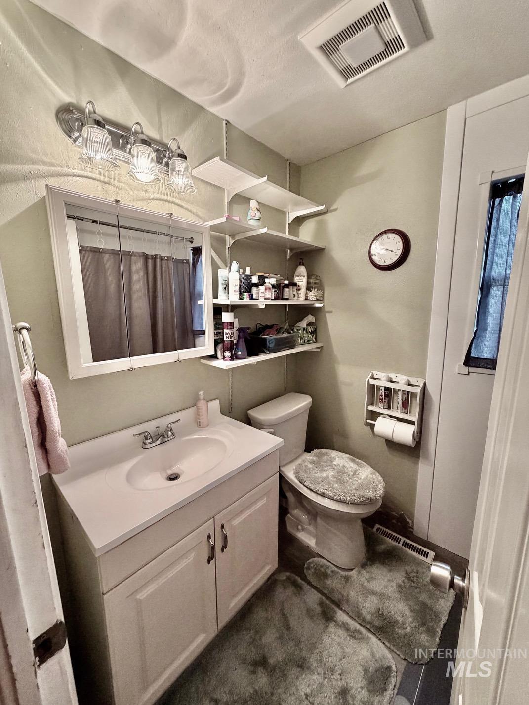 1125 15th Ave, Lewiston, Idaho 83501-0000, 4 Bedrooms, 1.5 Bathrooms, Residential For Sale, Price $275,000, 98993183