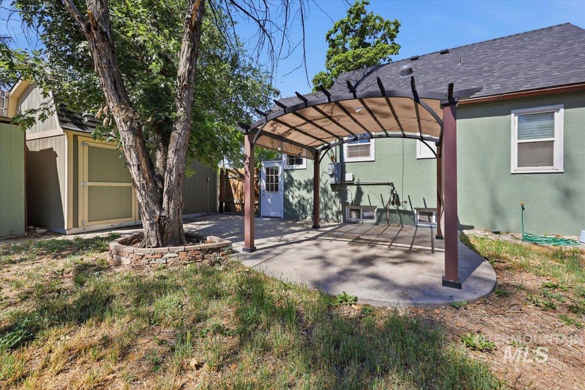 1302 S Roosevelt St., Boise, Idaho 83705, 3 Bedrooms, 2 Bathrooms, Residential For Sale, Price $435,000, 98993184