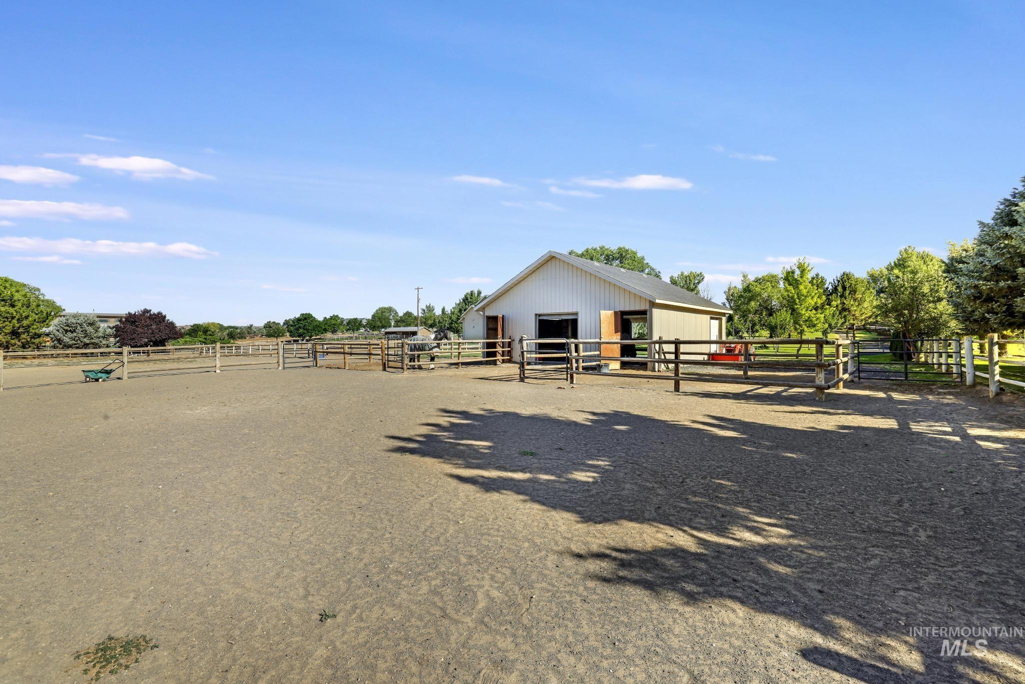 1301 Kanaka Rapids Rd, Buhl, Idaho 83316-5165, 4 Bedrooms, 3.5 Bathrooms, Residential For Sale, Price $1,200,000,MLS 98993190