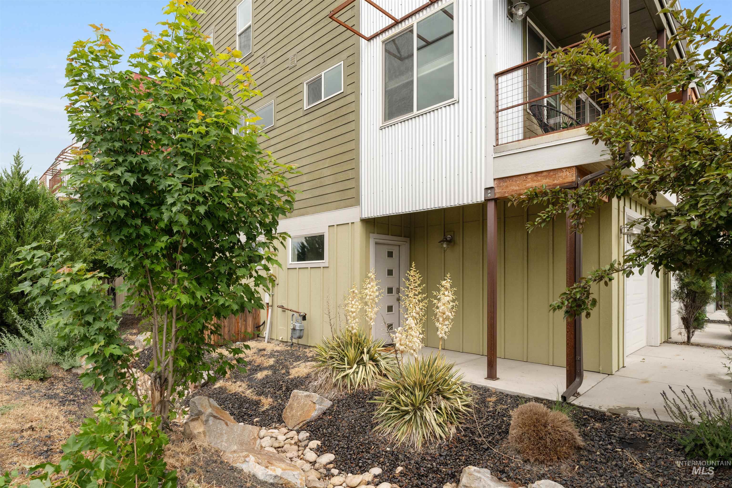 4076 N Adams, Garden City, Idaho 83714, 3 Bedrooms, 2.5 Bathrooms, Residential For Sale, Price $513,800, 98993191